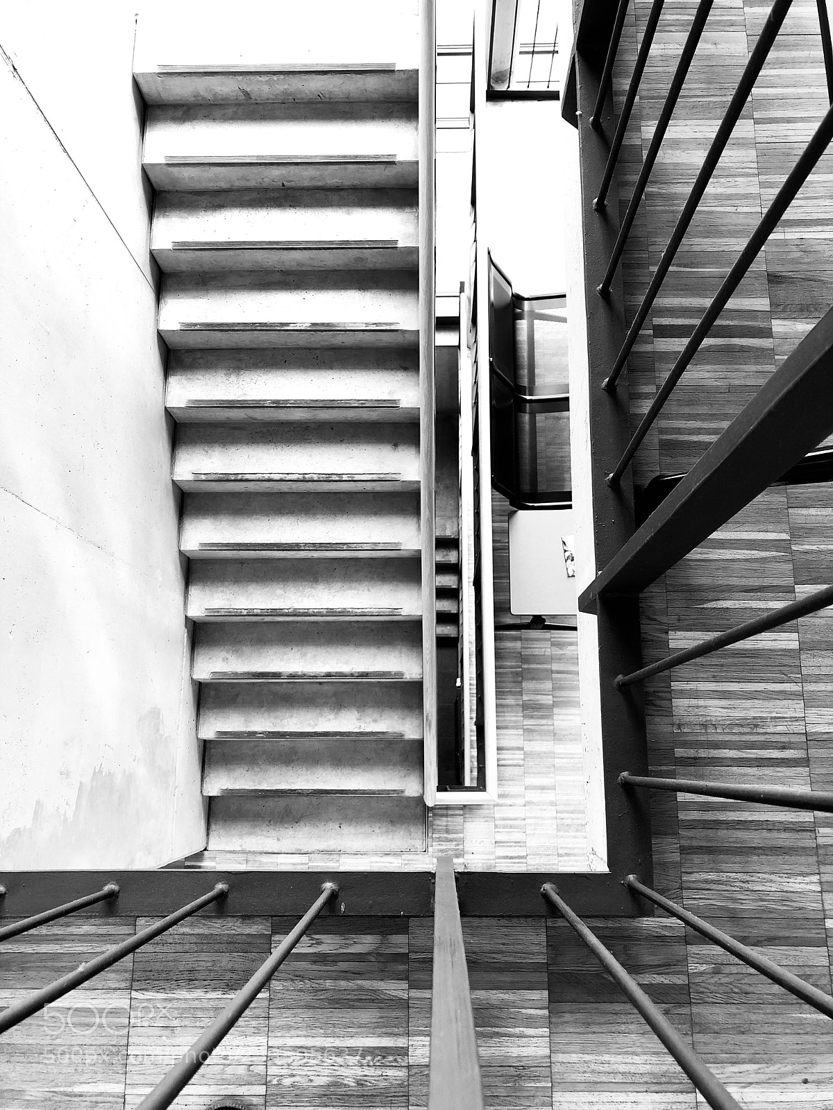 Apple iPhone 8 Plus sample photo. Staircase photography
