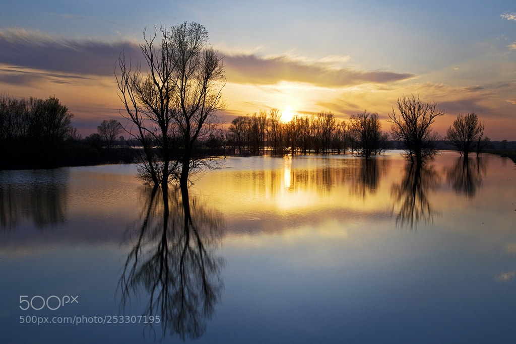Canon EOS 7D Mark II sample photo. Colourful sunset photography