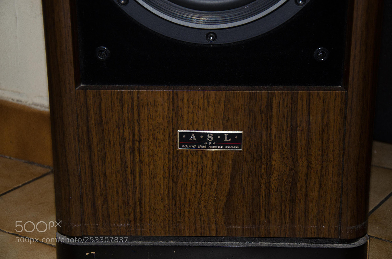 Nikon D7000 sample photo. Enceinte photography