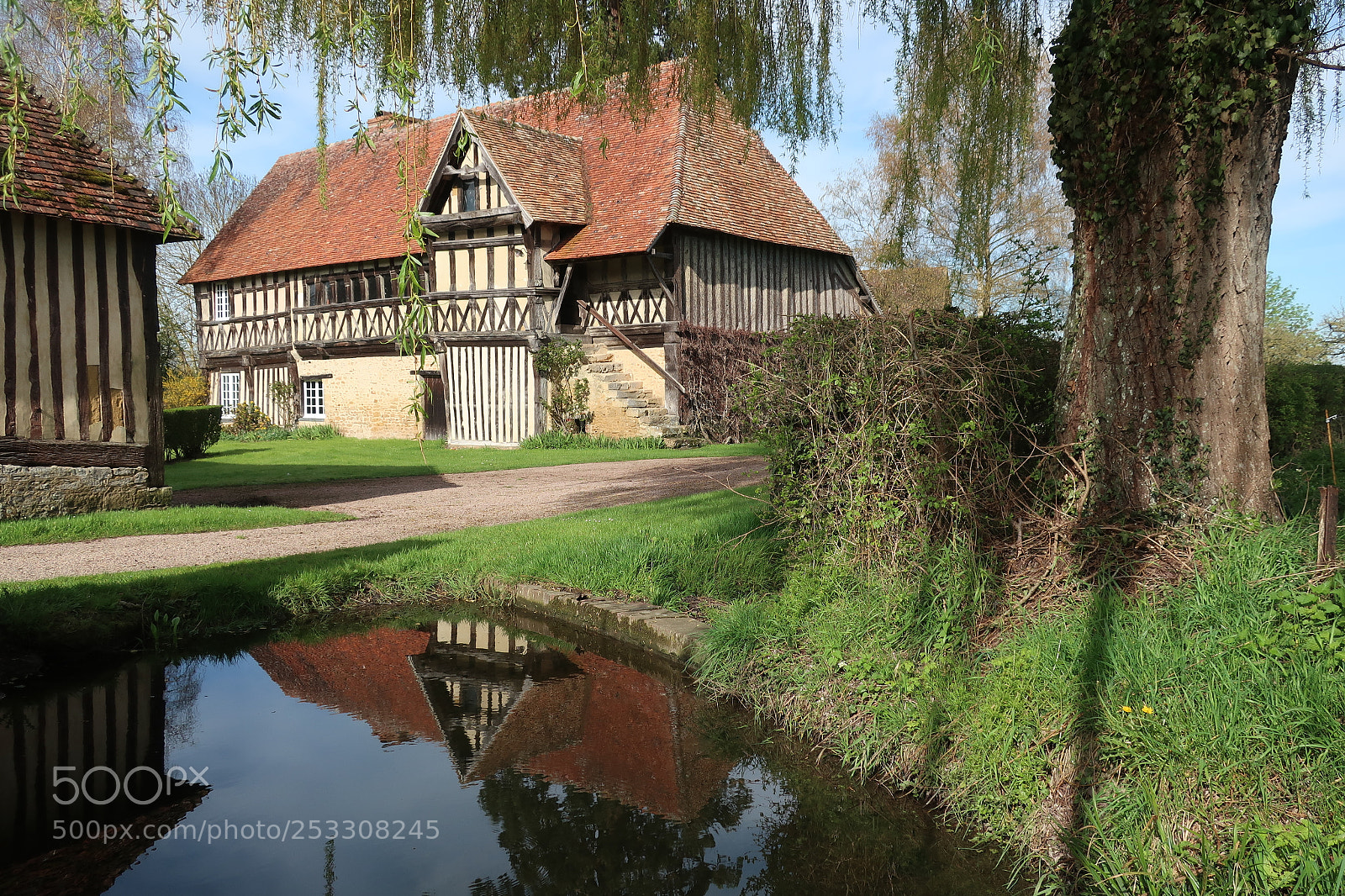 Canon PowerShot G9 X Mark II sample photo. In the normandy countryside. photography