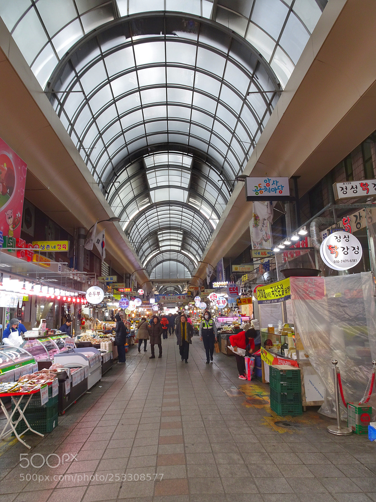 Sony Cyber-shot DSC-HX90V sample photo. City photography