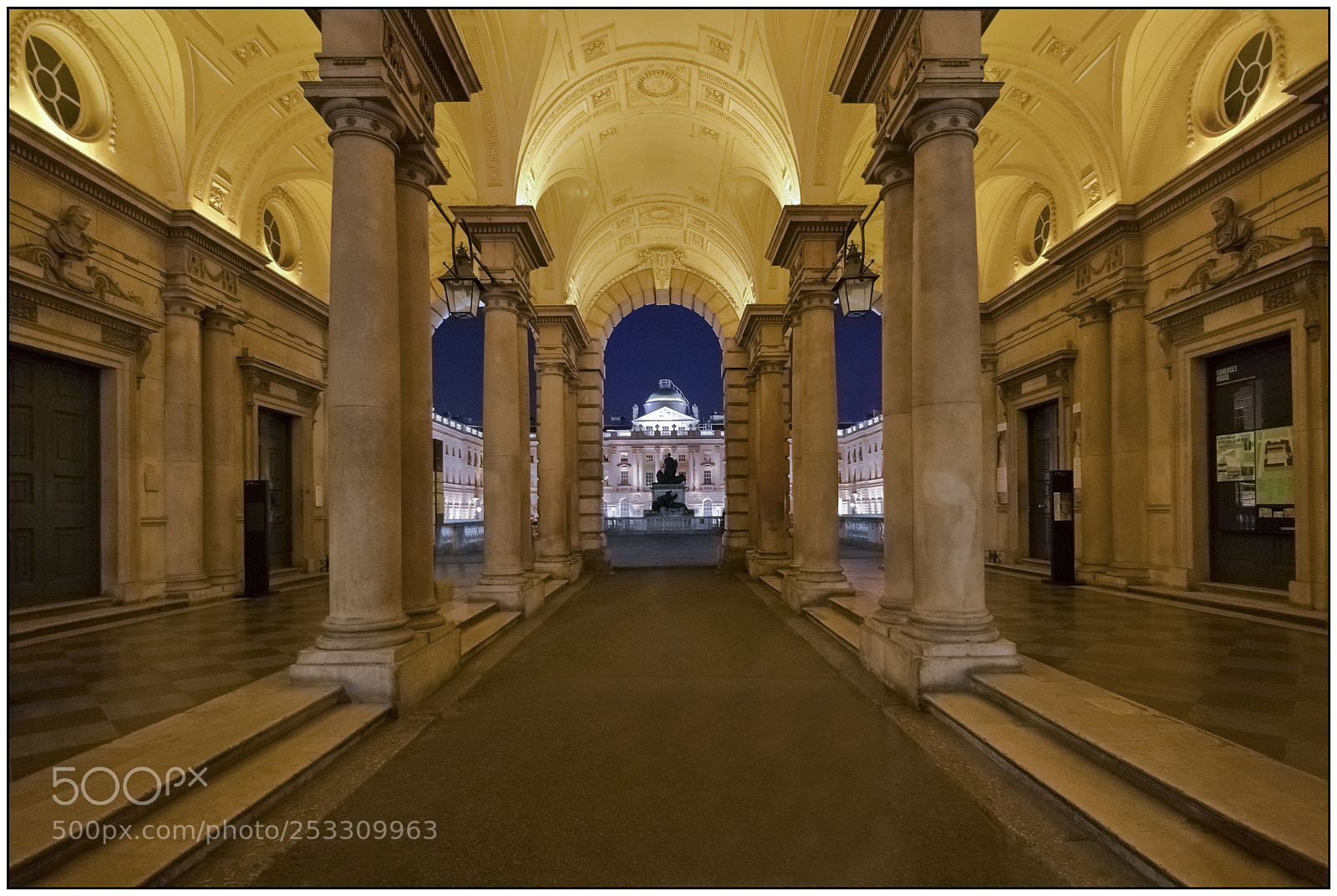 Canon EOS M6 sample photo. Somerset house, london. photography