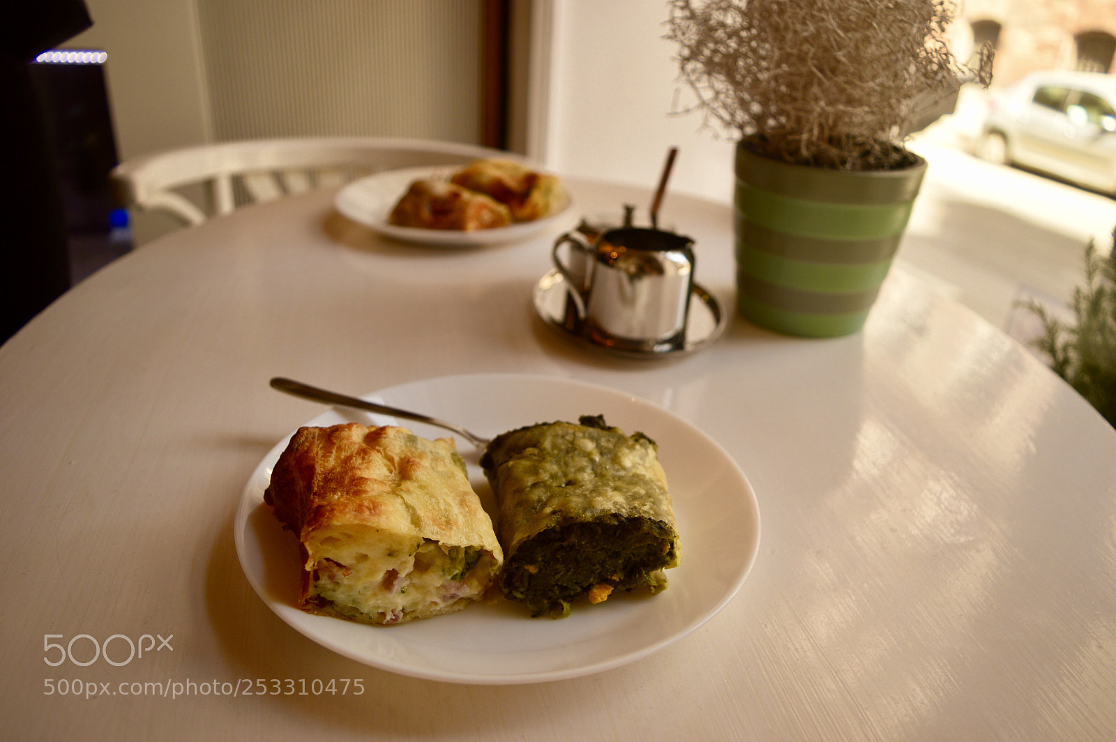 Nikon D3200 sample photo. Strudel hug - r photography