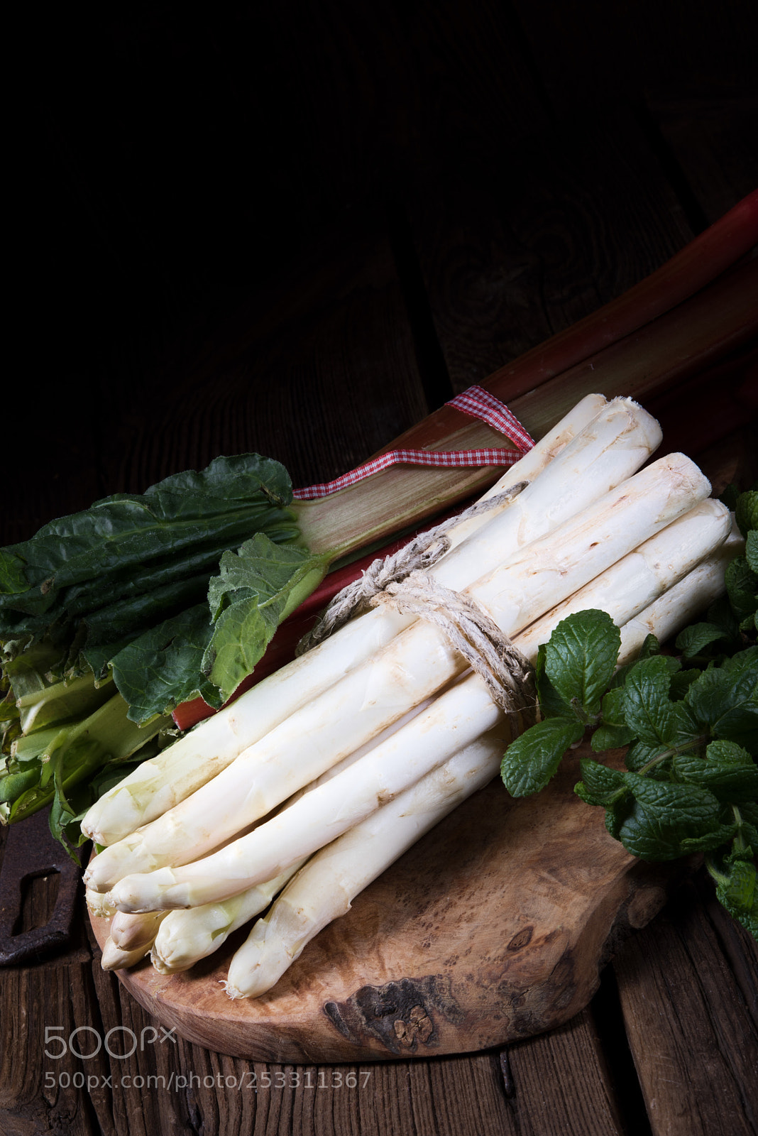 Nikon D810 sample photo. Delicious white asparagus photography