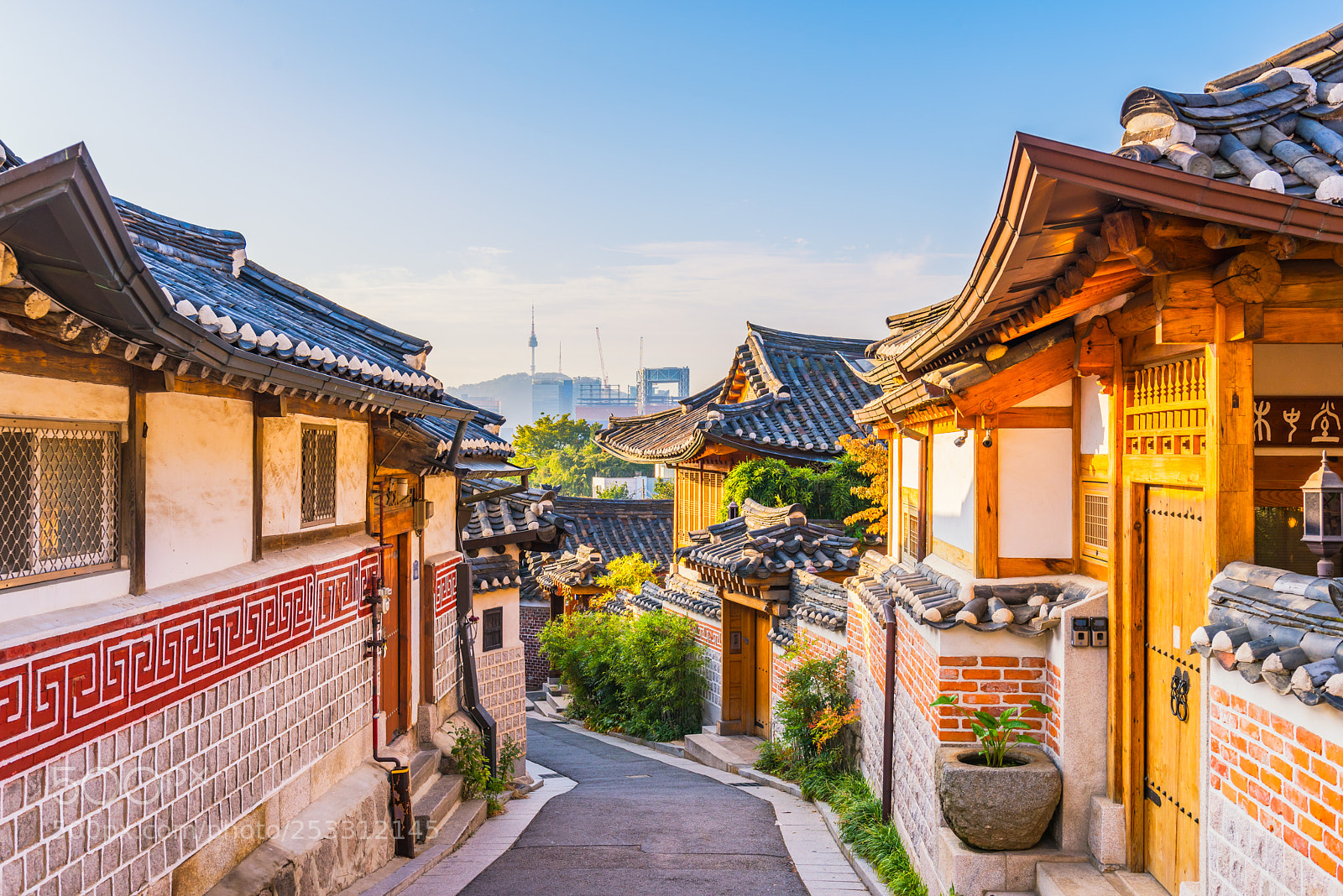 Nikon D810 sample photo. Sunrise of bukchon hanok photography