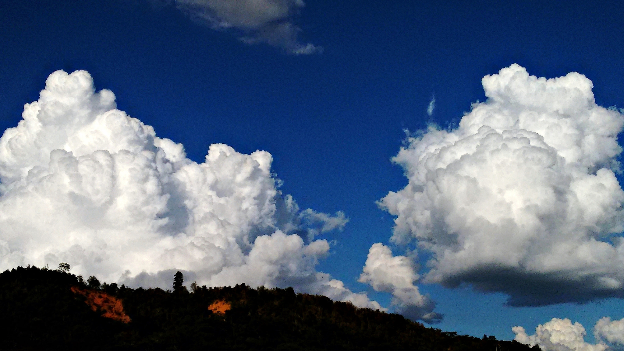 Motorola Moto G (2nd Gen) sample photo. Castelos d'água photography