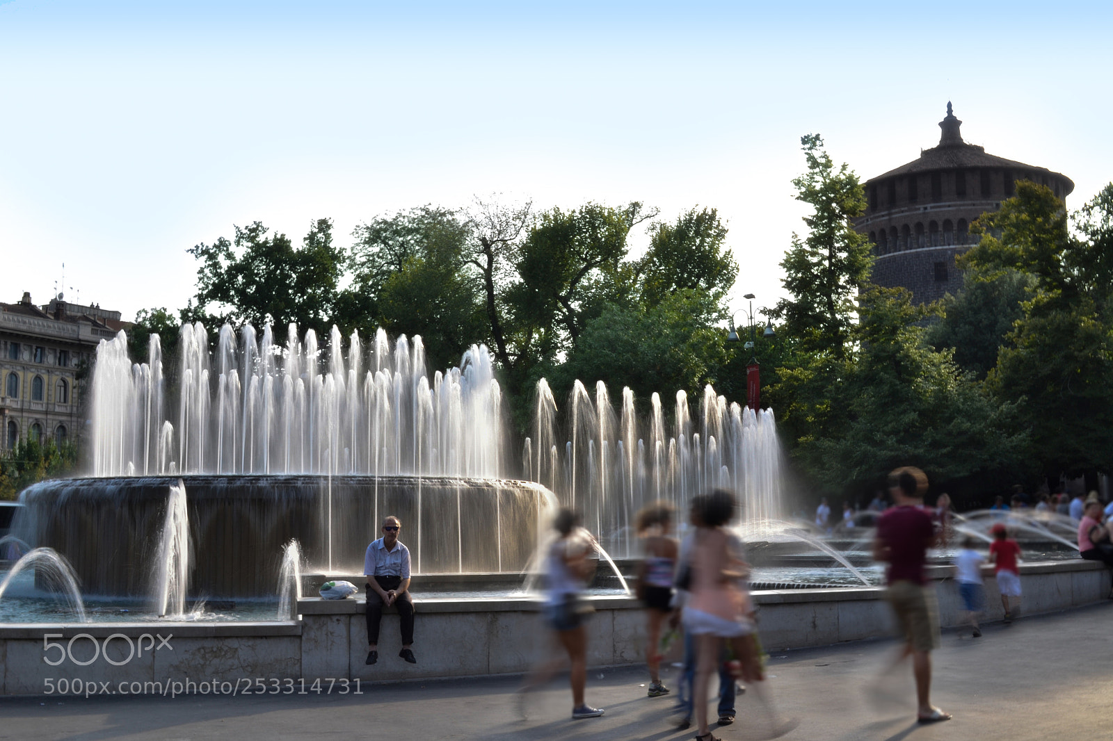 Nikon D3100 sample photo. Fontana piazza castello milano photography