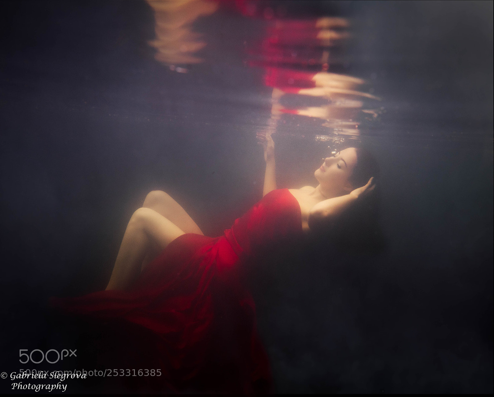 Canon EOS 6D Mark II sample photo. Lady in the red photography