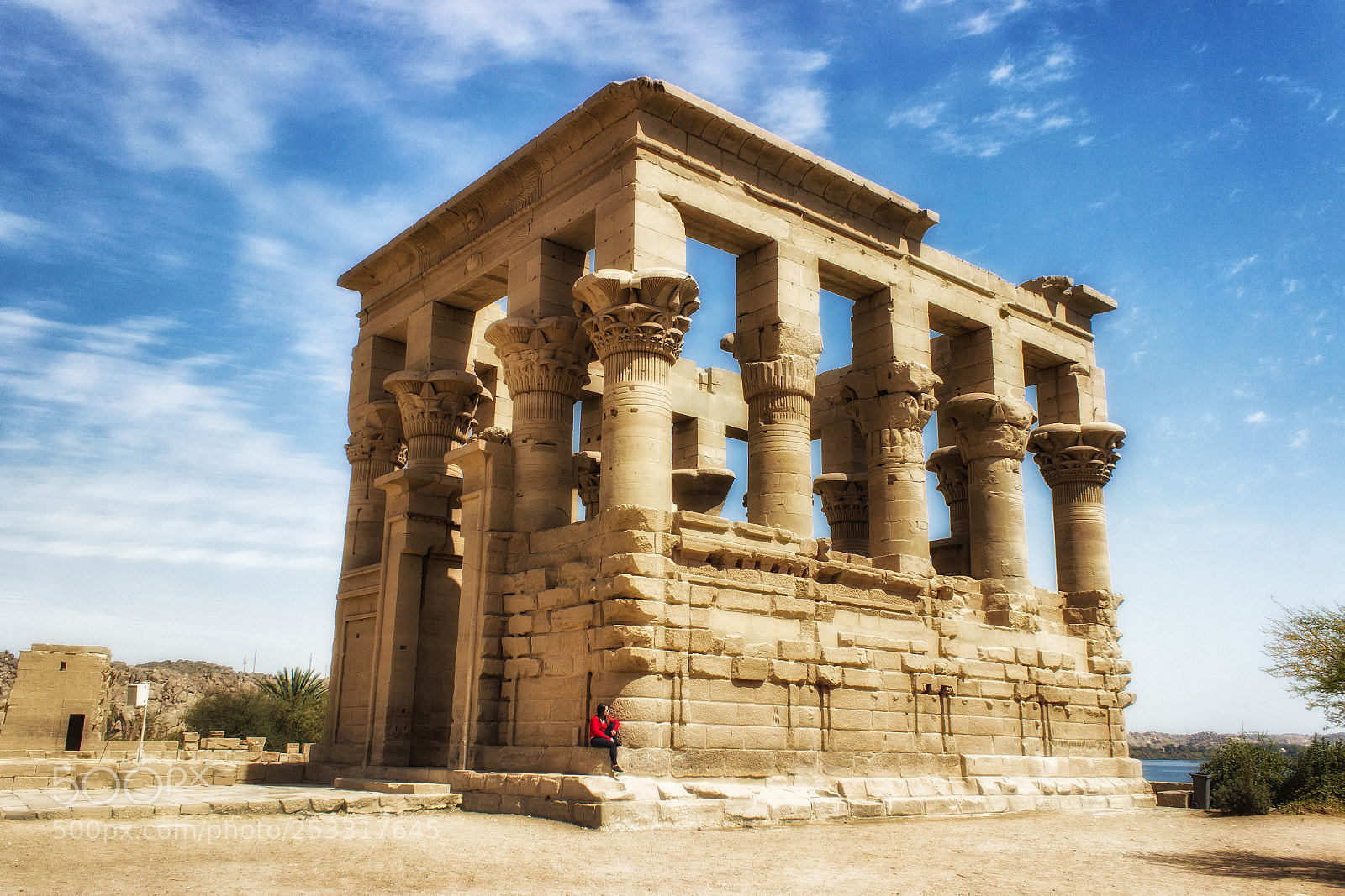 Canon EOS 600D (Rebel EOS T3i / EOS Kiss X5) sample photo. Philae temple - aswan photography