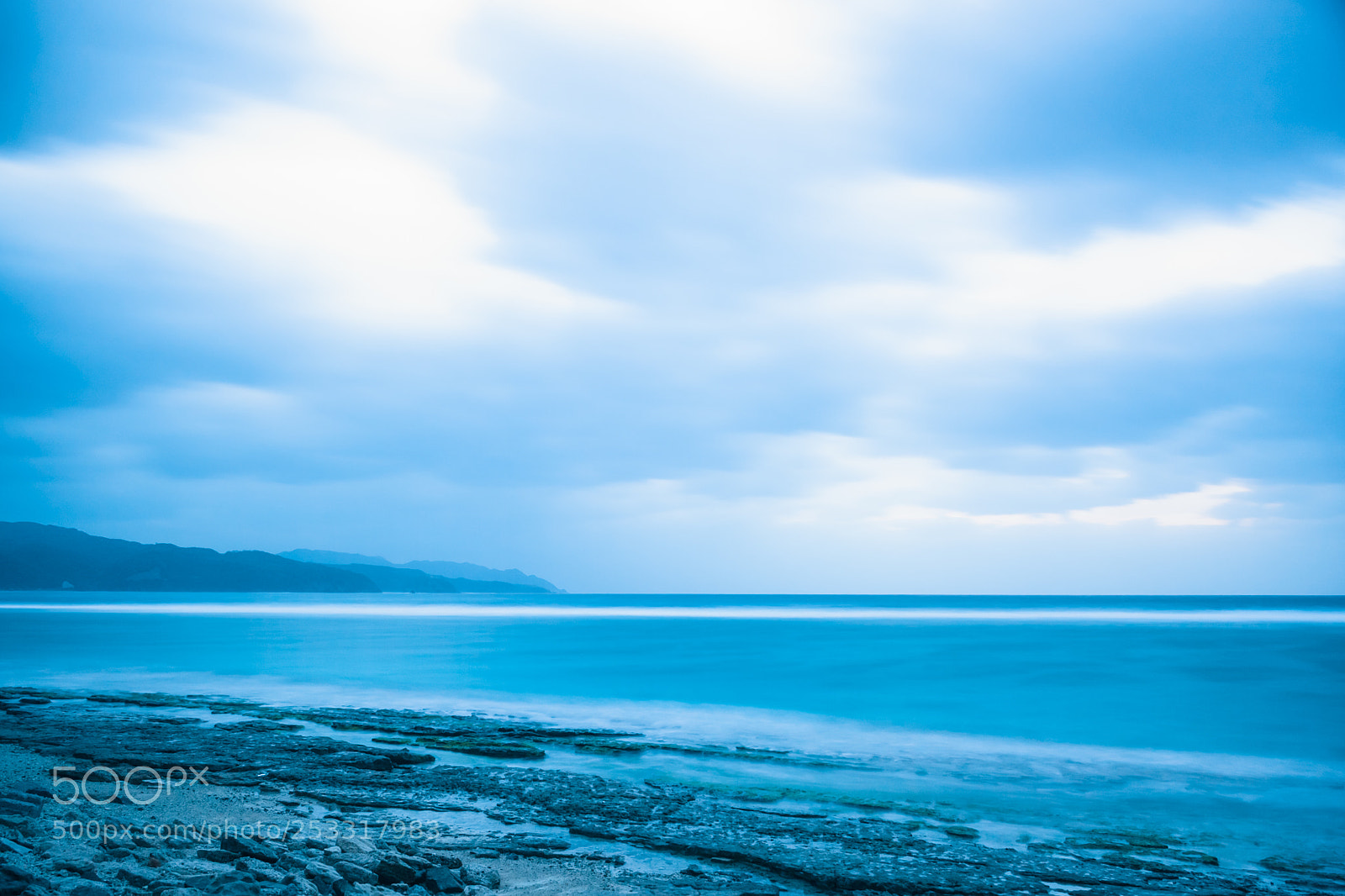 Nikon D5 sample photo. 青 photography
