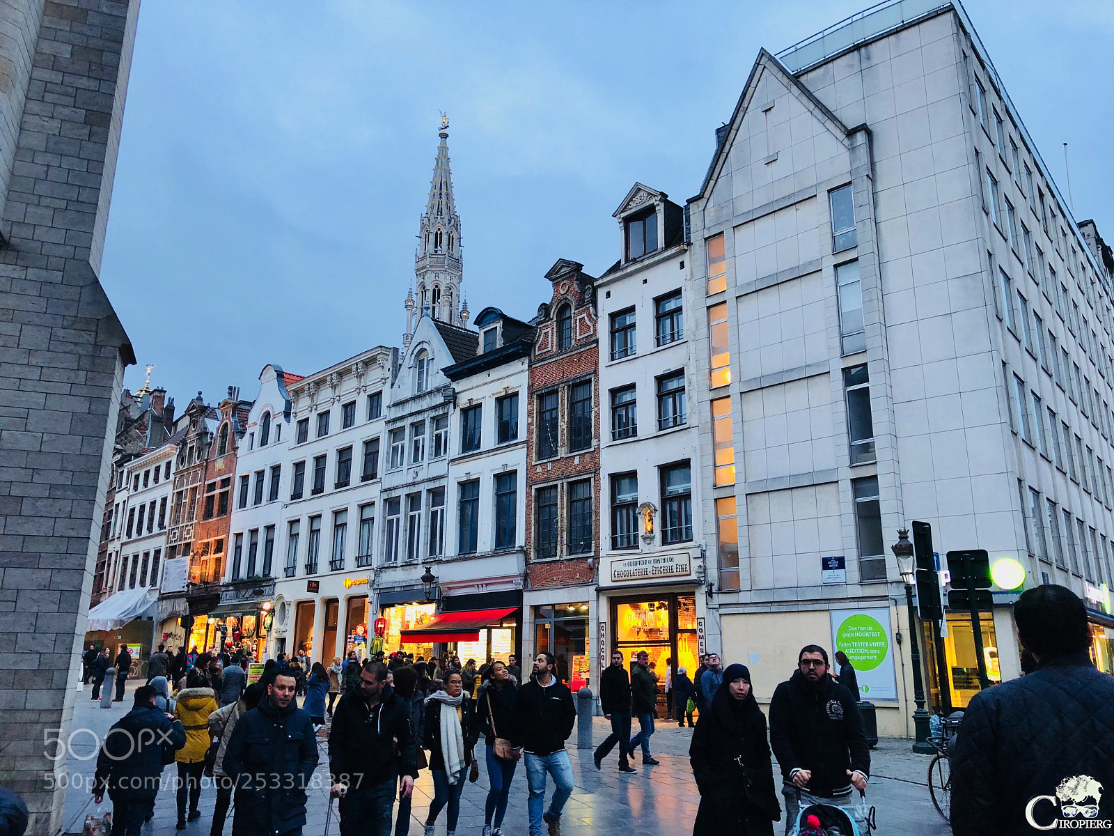 Apple iPhone X sample photo. Pasqua a bruxelles  photography