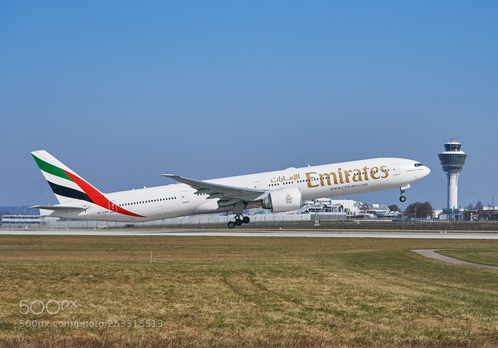 Sony a6300 sample photo. B777 emirates photography