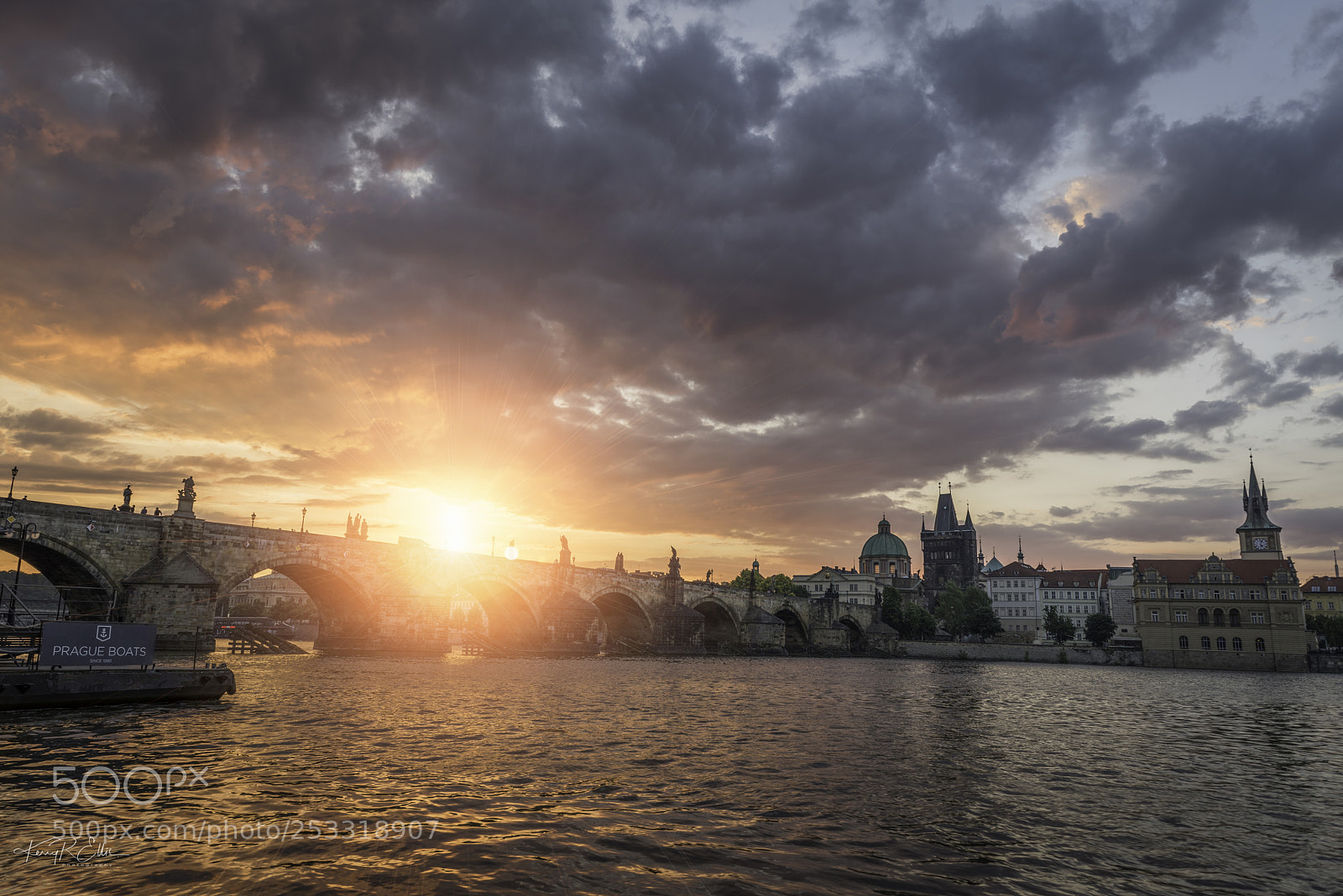 Nikon D810 sample photo. Charles bridge sunrise photography