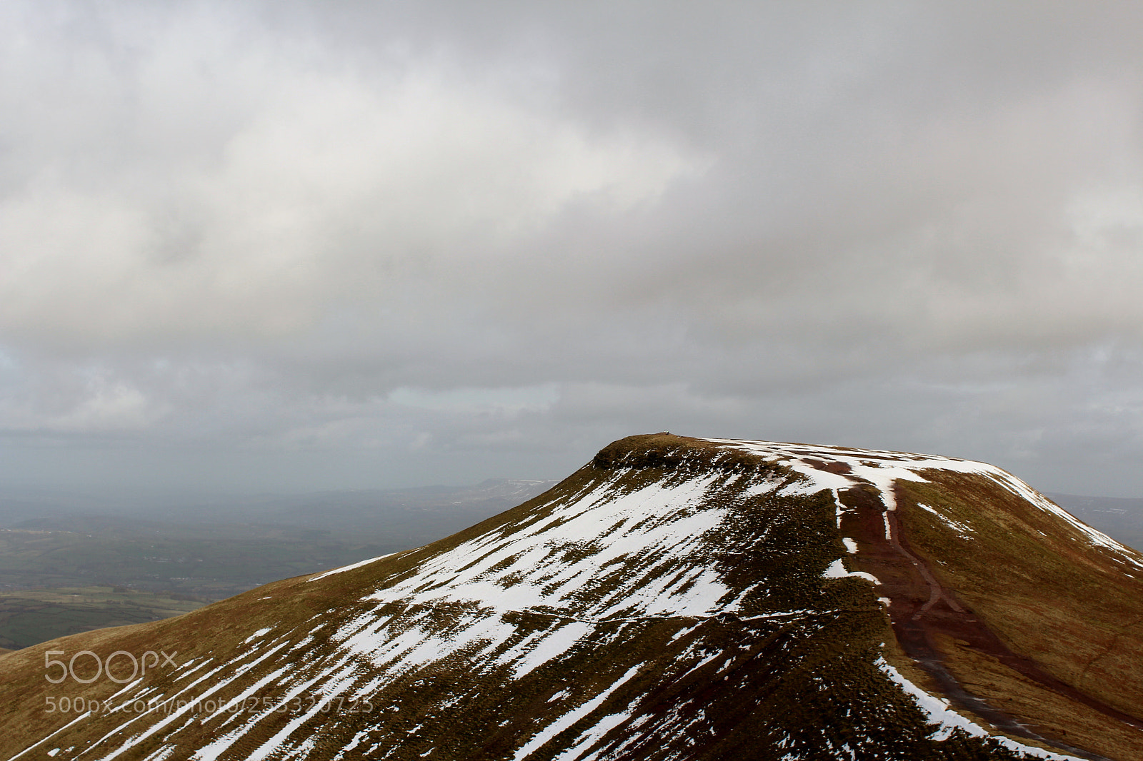 Canon EOS 700D (EOS Rebel T5i / EOS Kiss X7i) sample photo. Pen y fan photography