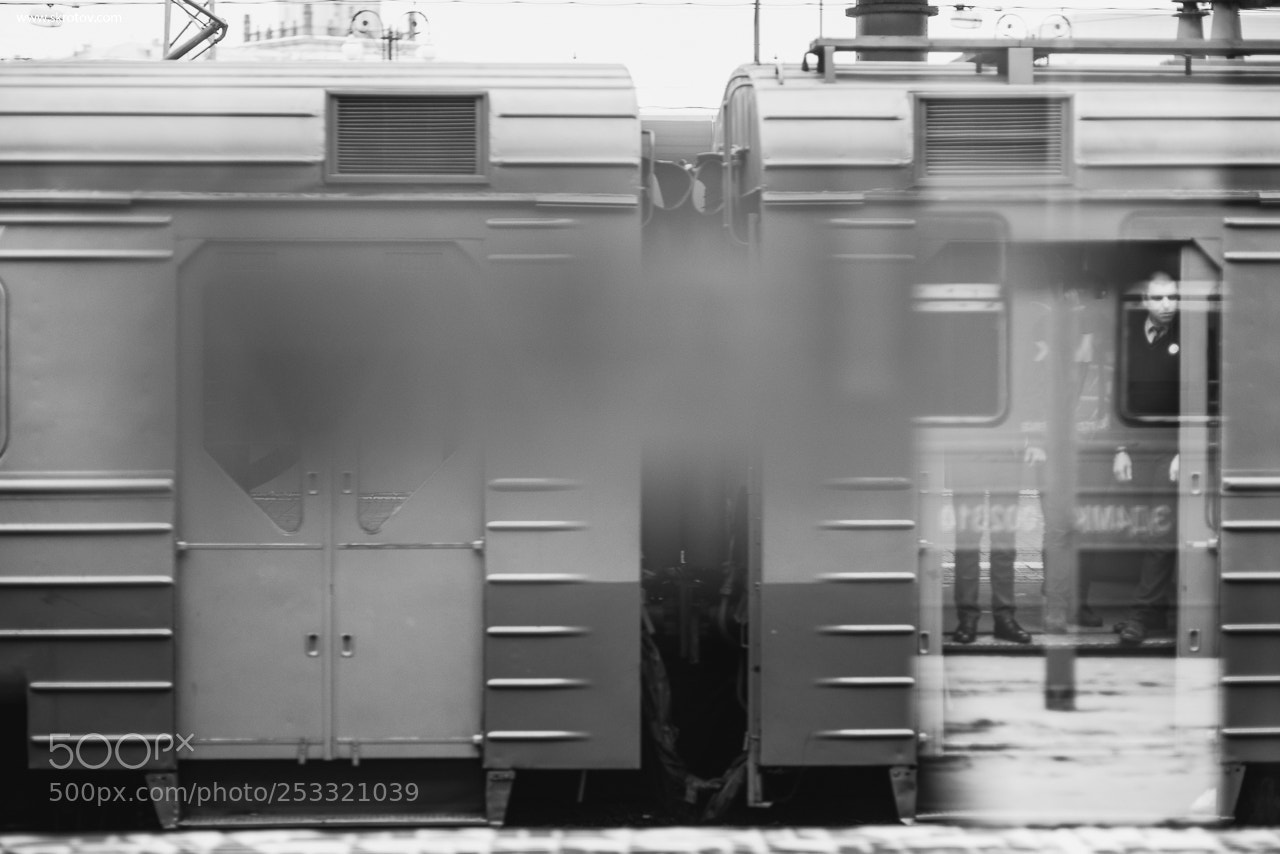 Nikon D800 sample photo. Staddler aeroexpress in moscow photography