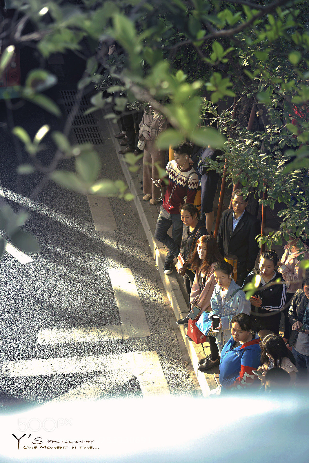 Sony a6000 sample photo. Waiting. 等候。 photography