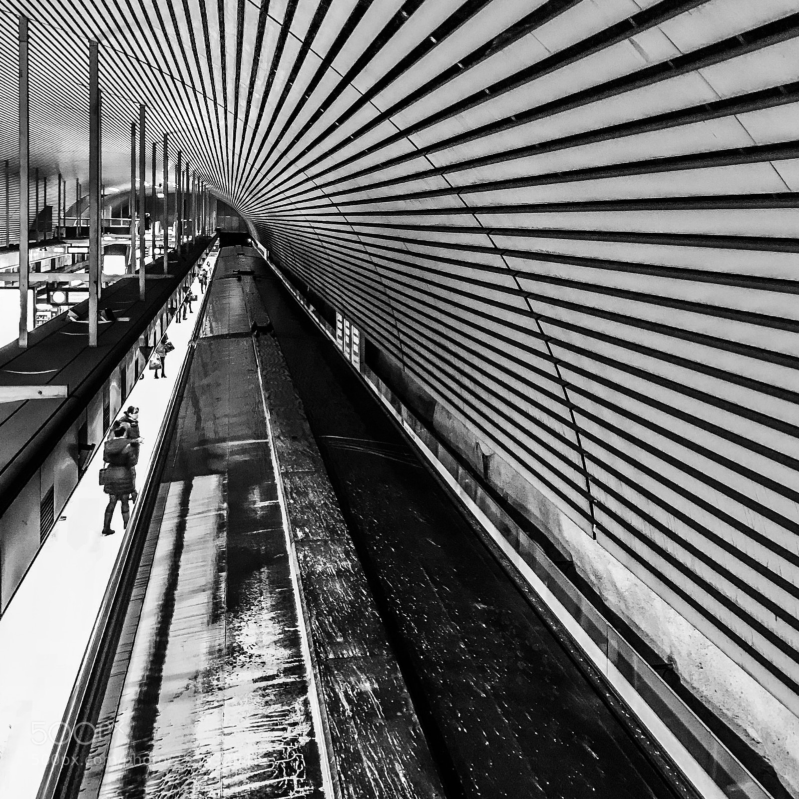 Apple iPhone 7 sample photo. 082/365: subway photography