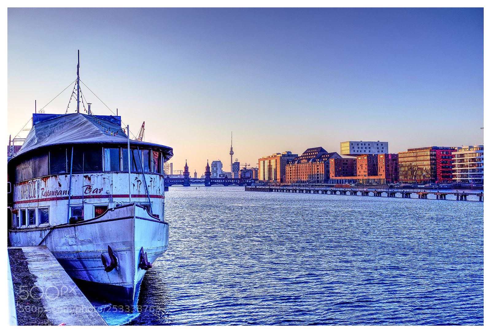 Fujifilm X-T1 sample photo. The old ship photography