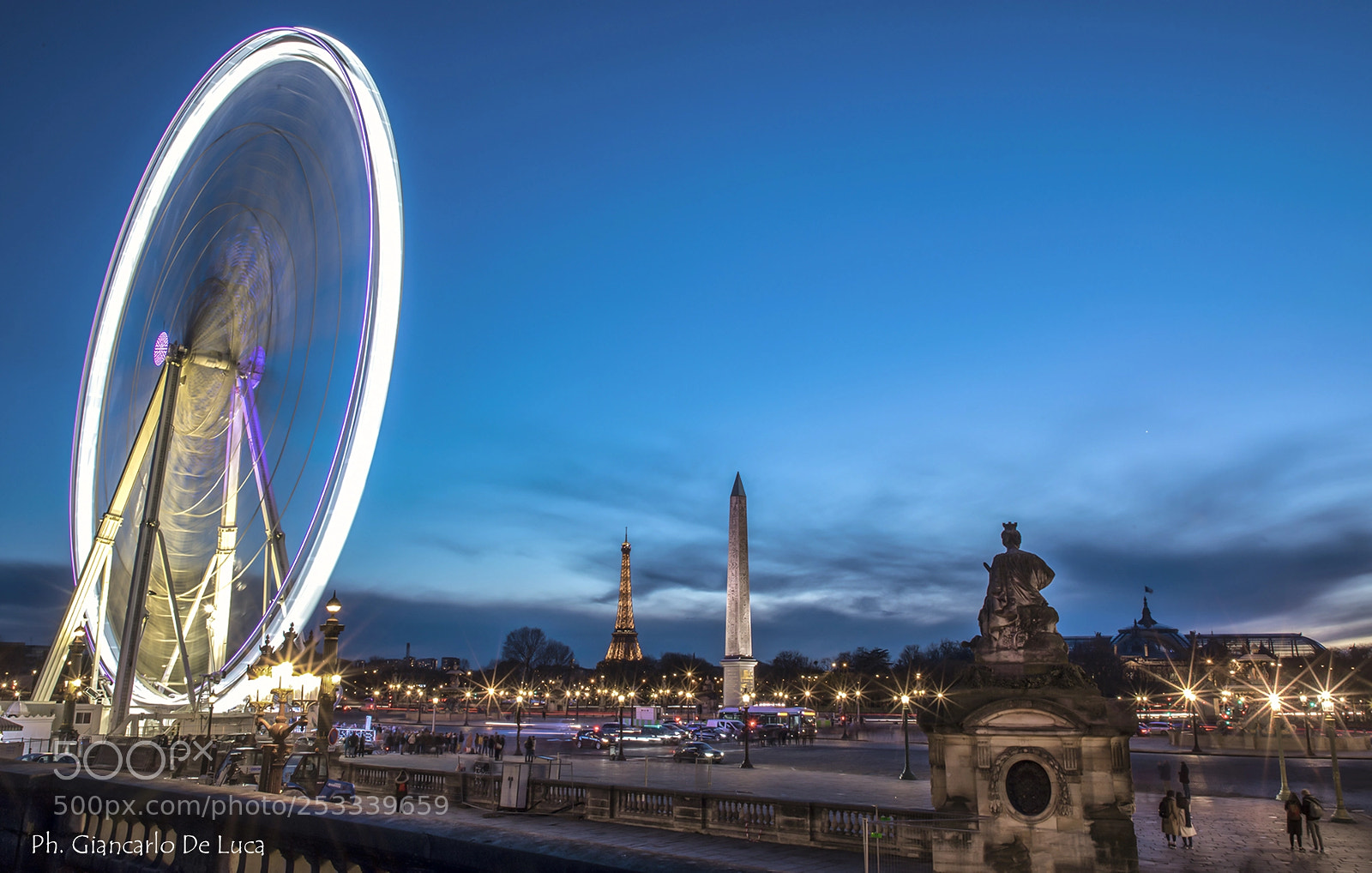 Canon EOS 5D Mark IV sample photo. L'ora blu di parigi... photography