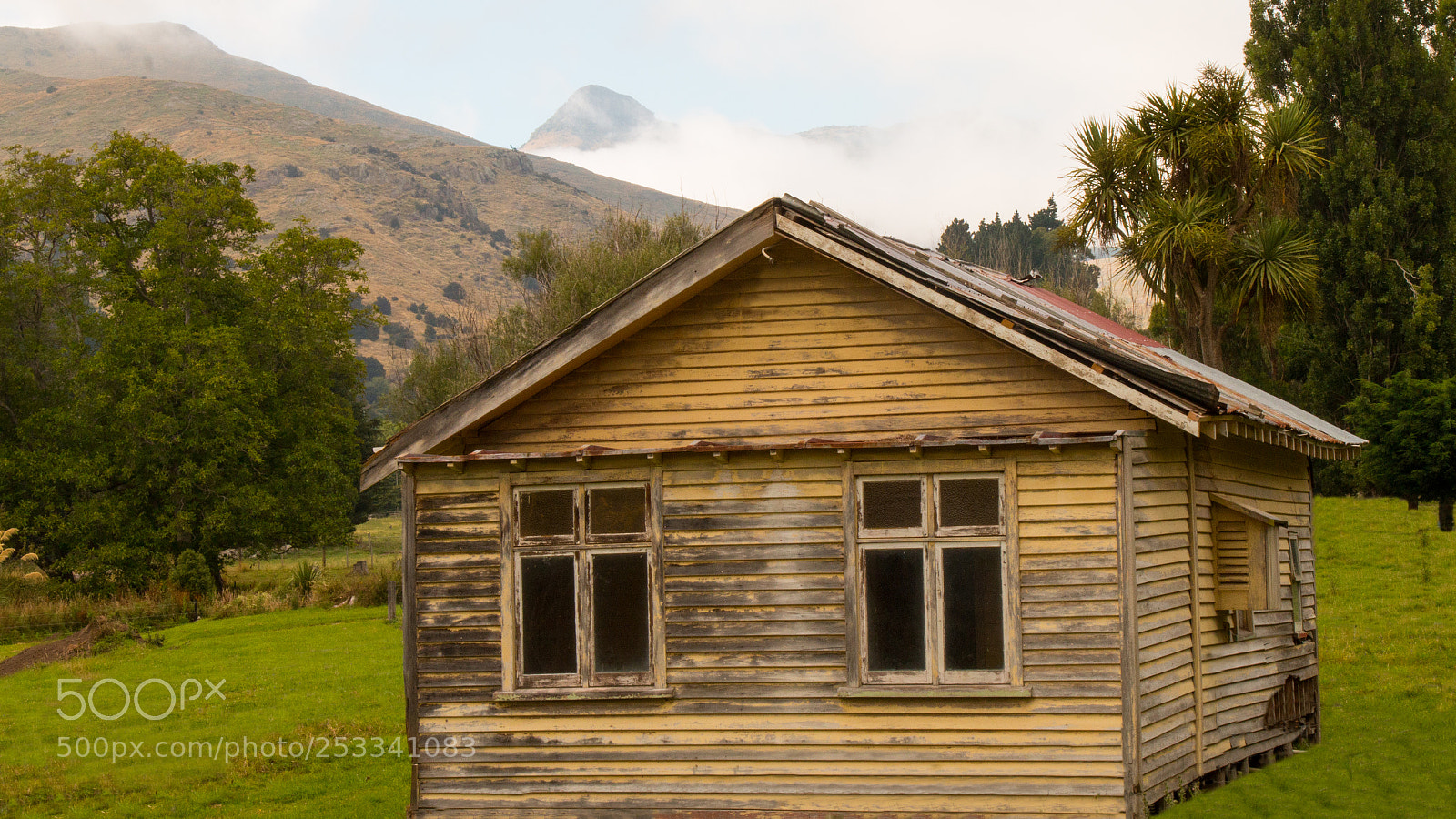 Canon EOS 70D sample photo. The old school house photography