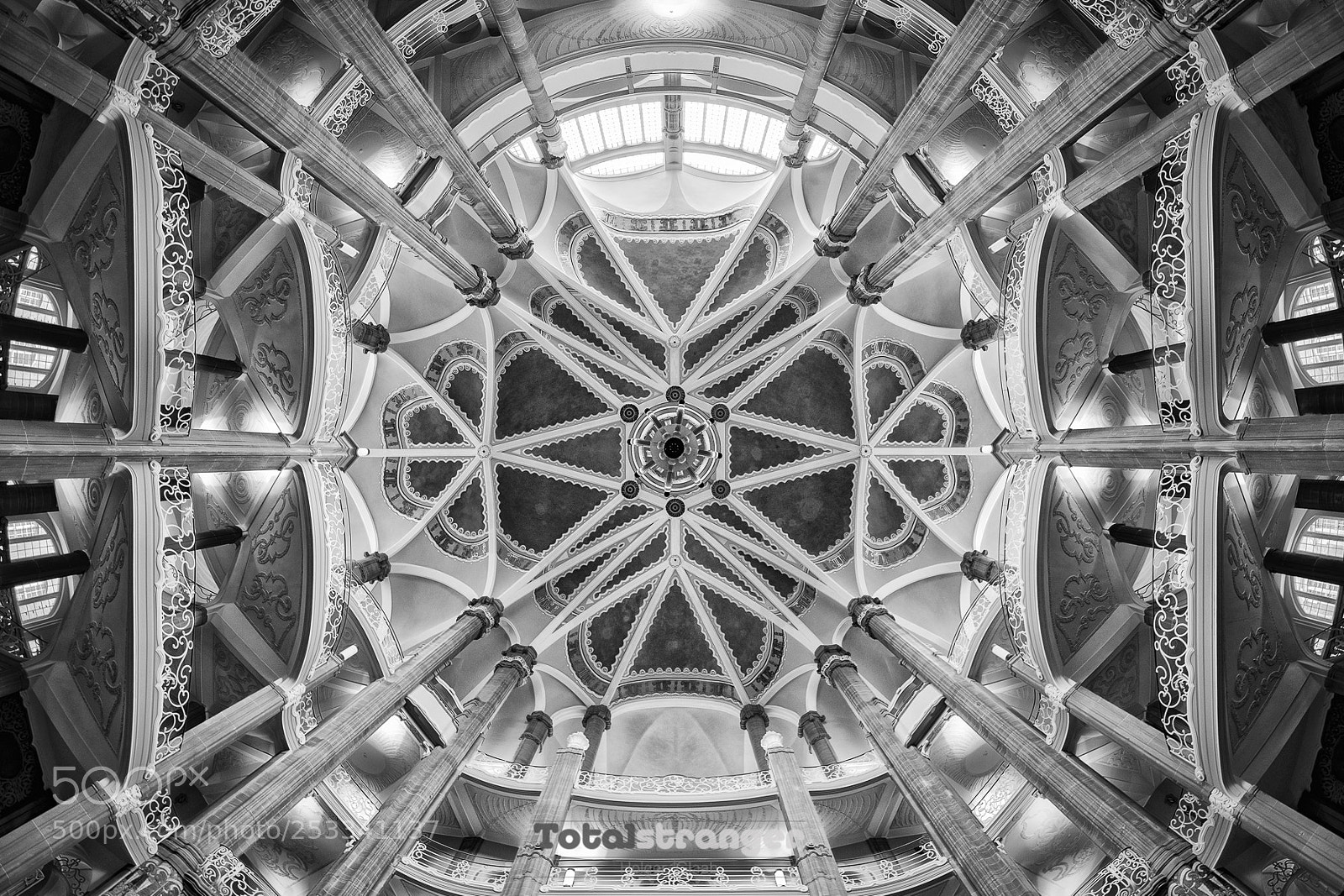 Fujifilm X-T10 sample photo. Palace of justice photography