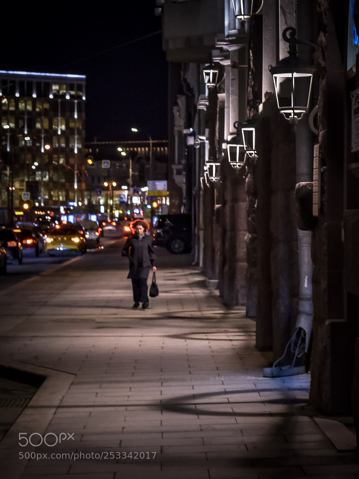 Nikon D810 sample photo. Evening street photography