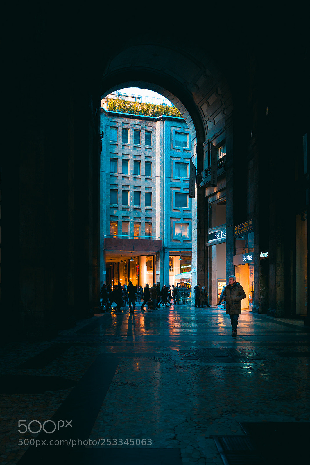 Leica Q (Typ 116) sample photo. Milano photography