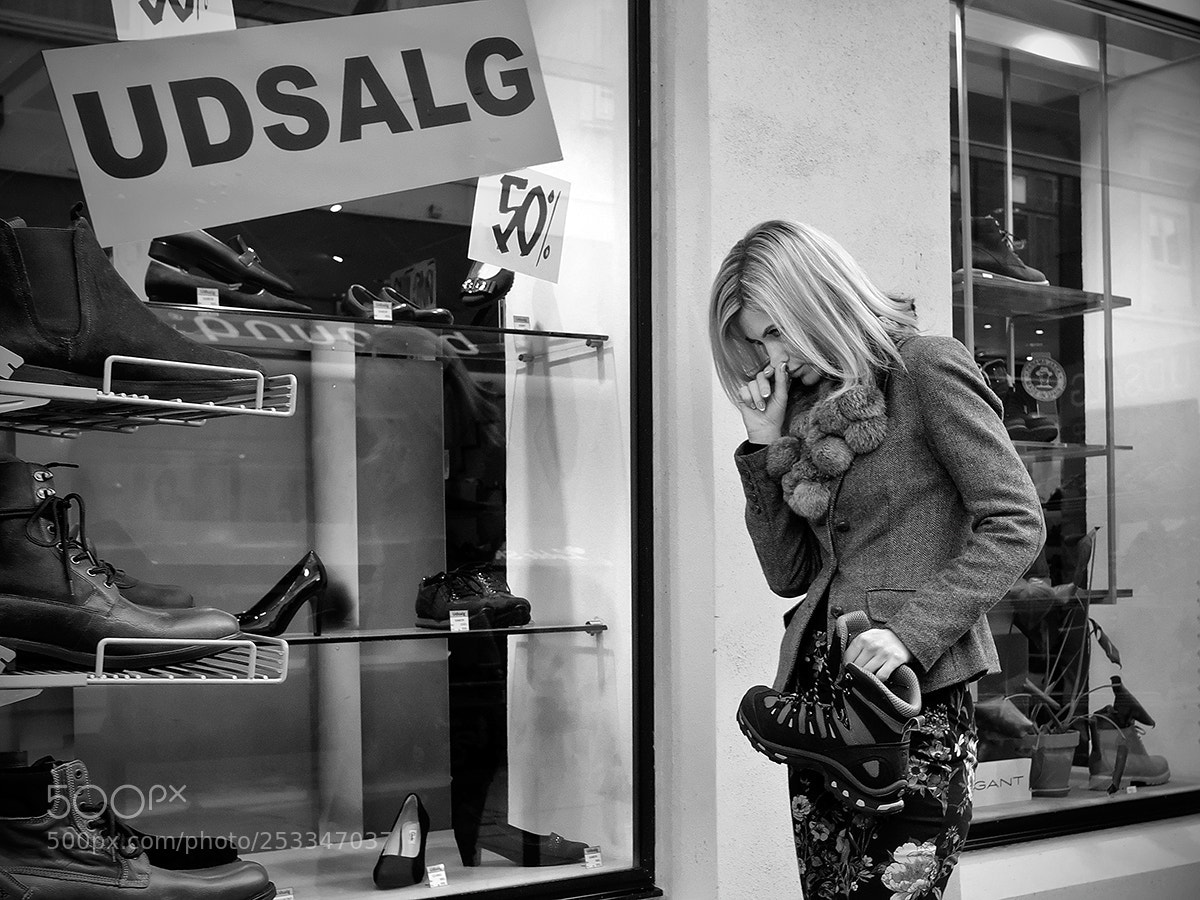 Fujifilm X-Pro2 sample photo. Sale tempted photography