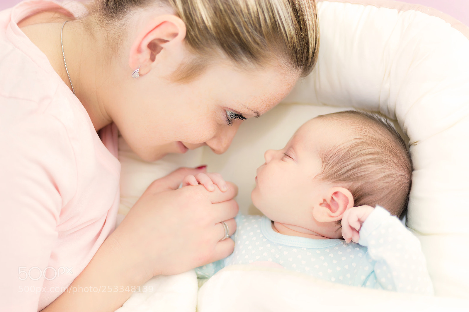Canon EOS 6D sample photo. Mum with baby photography