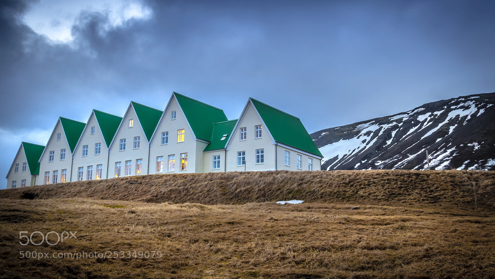 Canon EOS 760D (EOS Rebel T6s / EOS 8000D) sample photo. Icelandic hotel photography