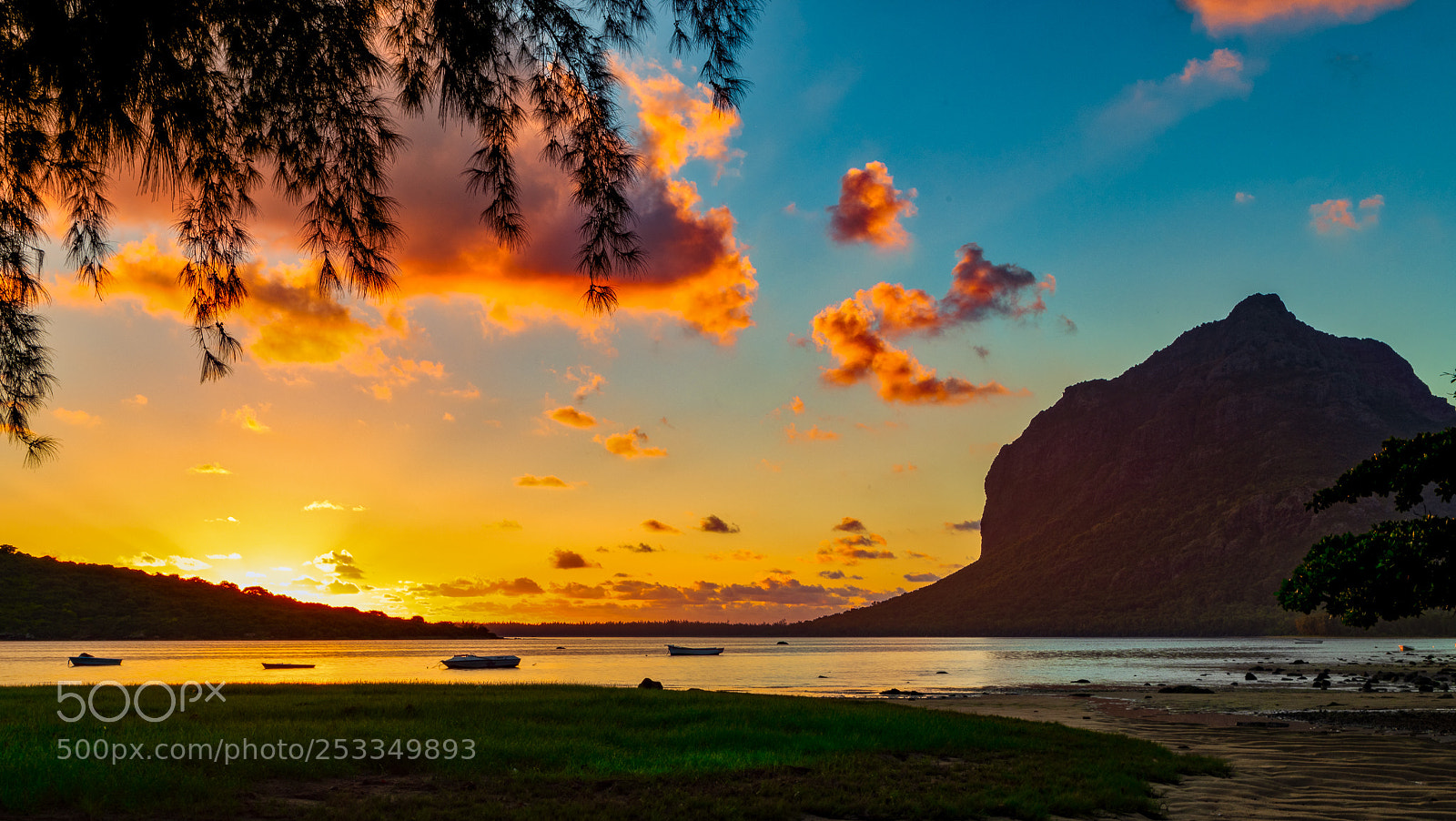 Nikon D850 sample photo. Sunset over le morne photography
