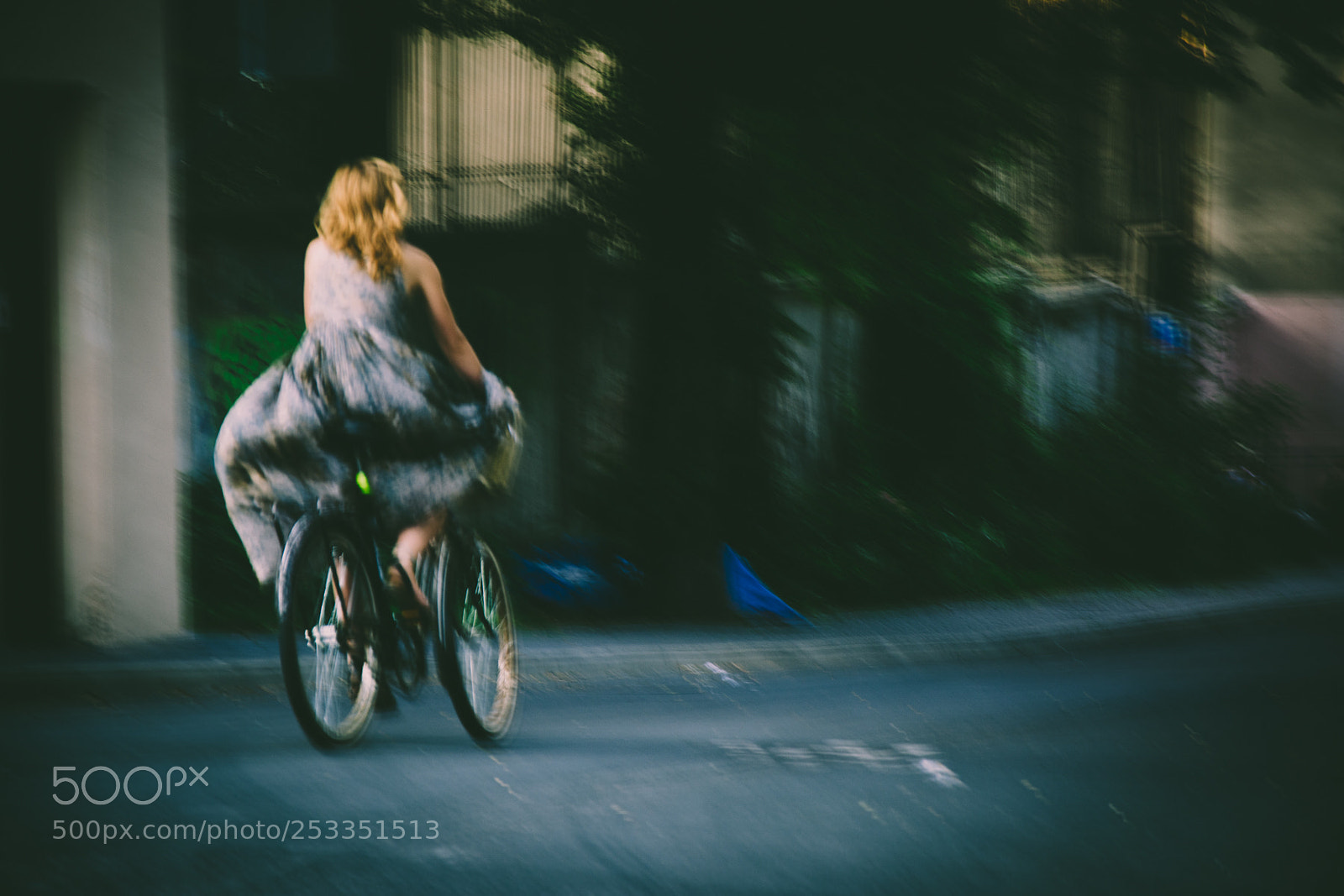 Nikon D5200 sample photo. Street photography
