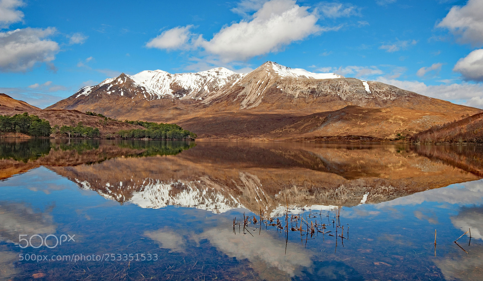 Fujifilm X-T20 sample photo. Beinn eighe from loch photography