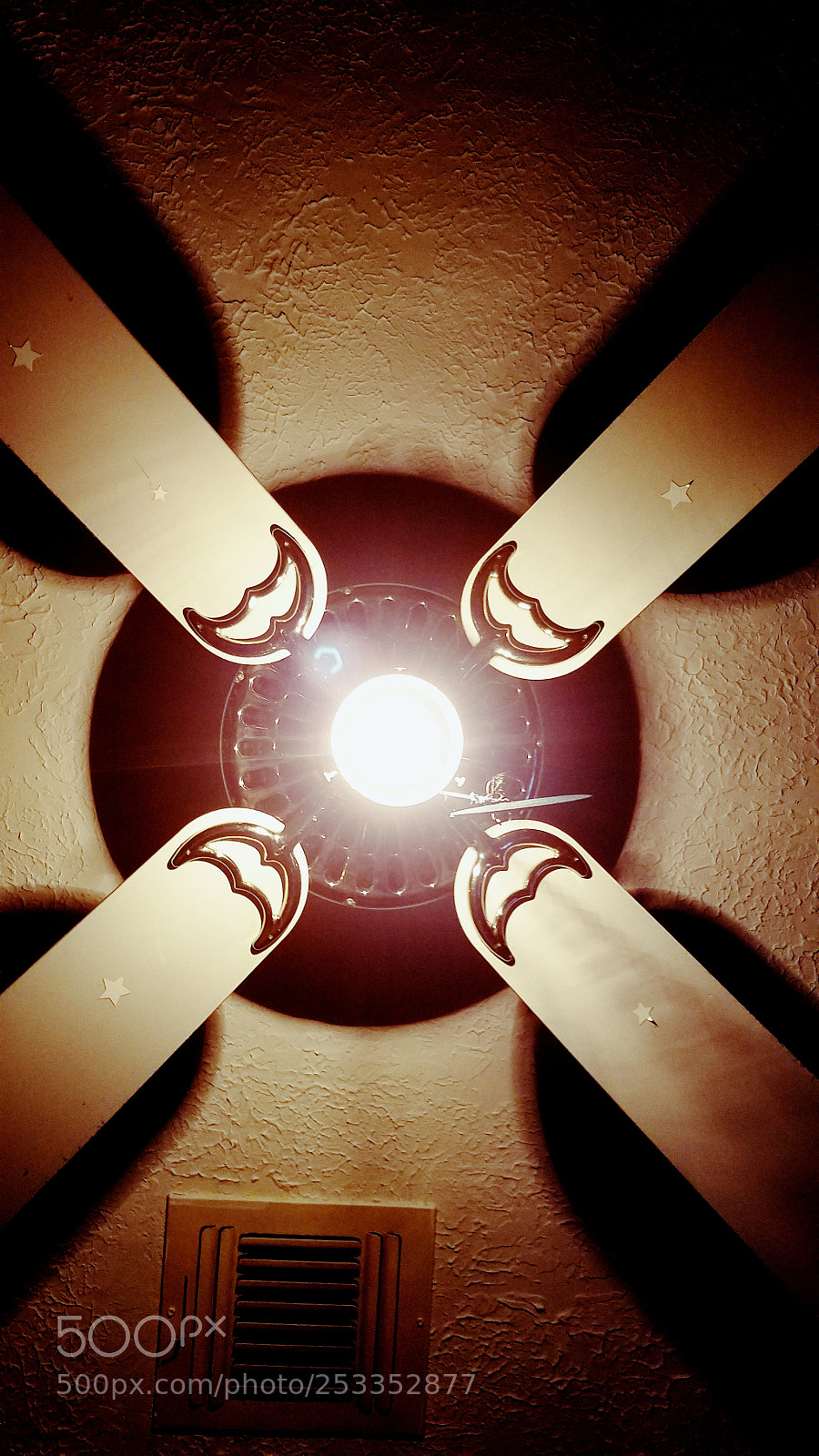 Samsung Galaxy S7 sample photo. Ceiling fan photography