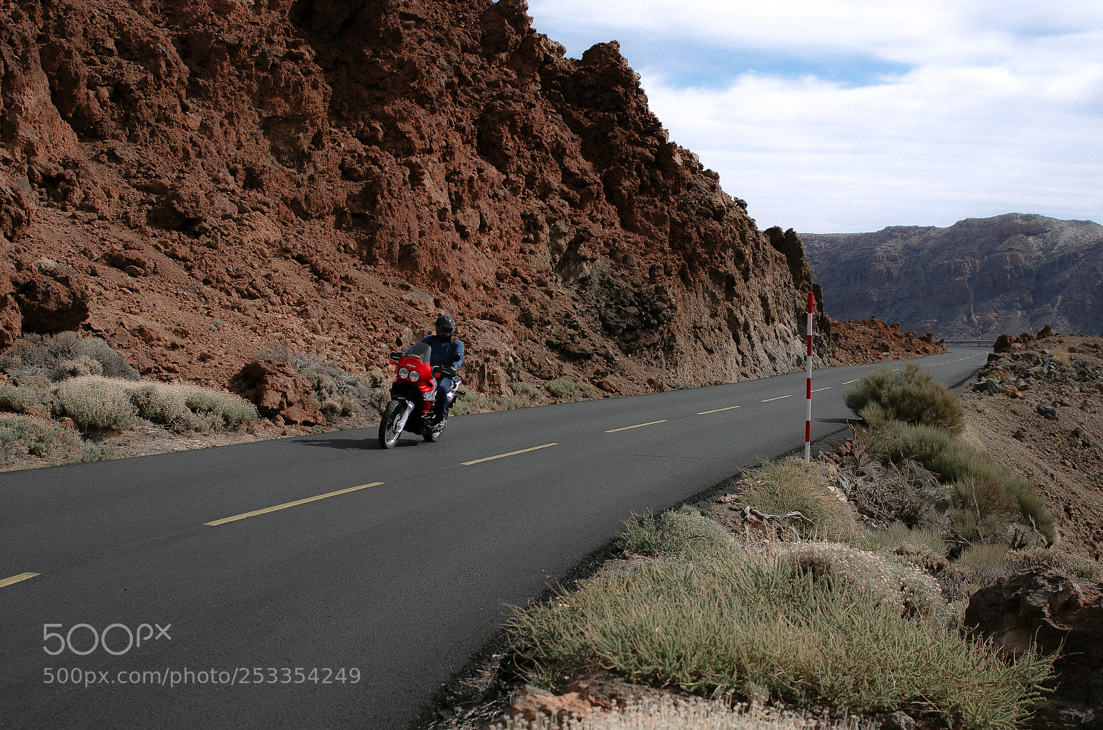 Pentax K-5 sample photo. Teide road photography