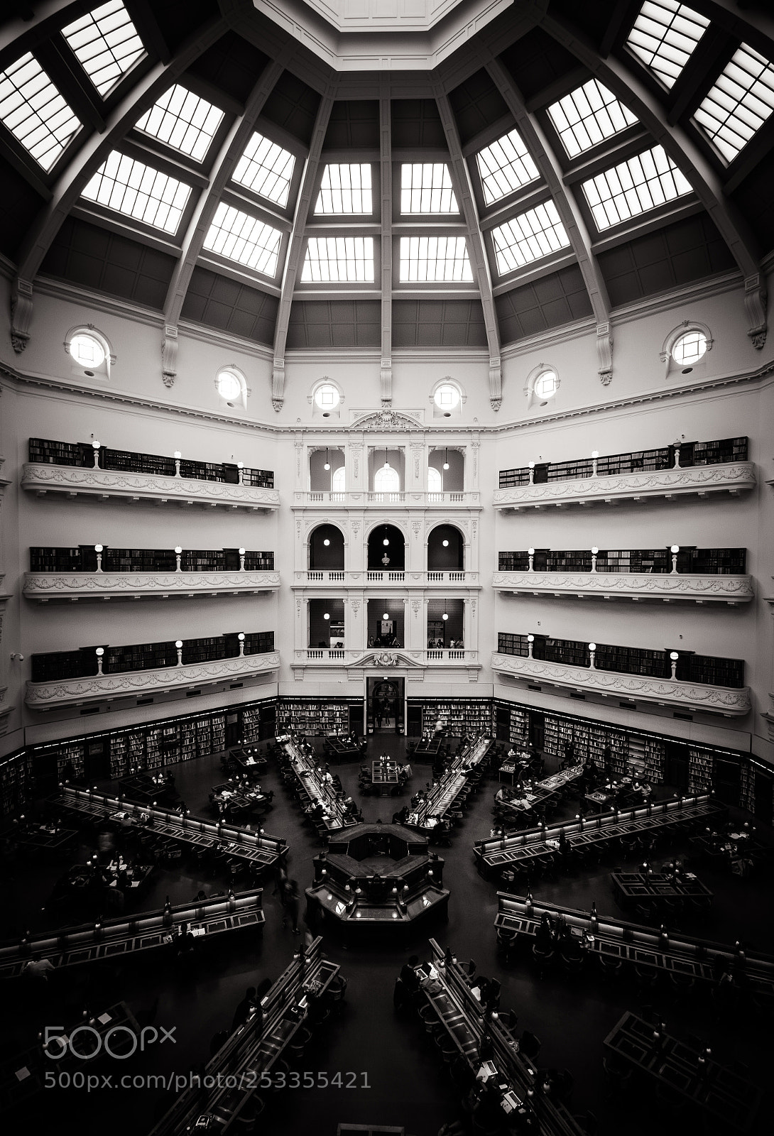 Canon EOS 7D Mark II sample photo. Melbourne library photography
