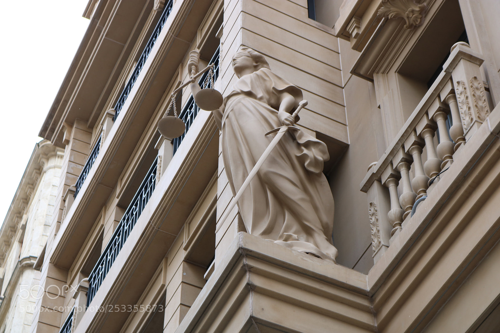Canon EOS 750D (EOS Rebel T6i / EOS Kiss X8i) sample photo. Beyoğlu photography
