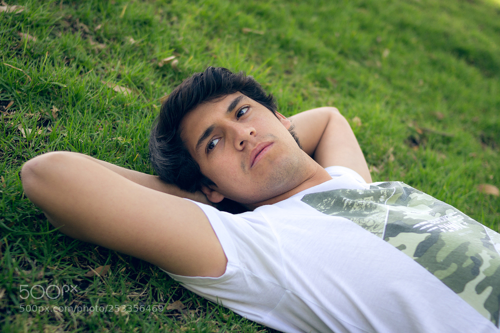 Canon EOS 700D (EOS Rebel T5i / EOS Kiss X7i) sample photo. Sesion with man photography
