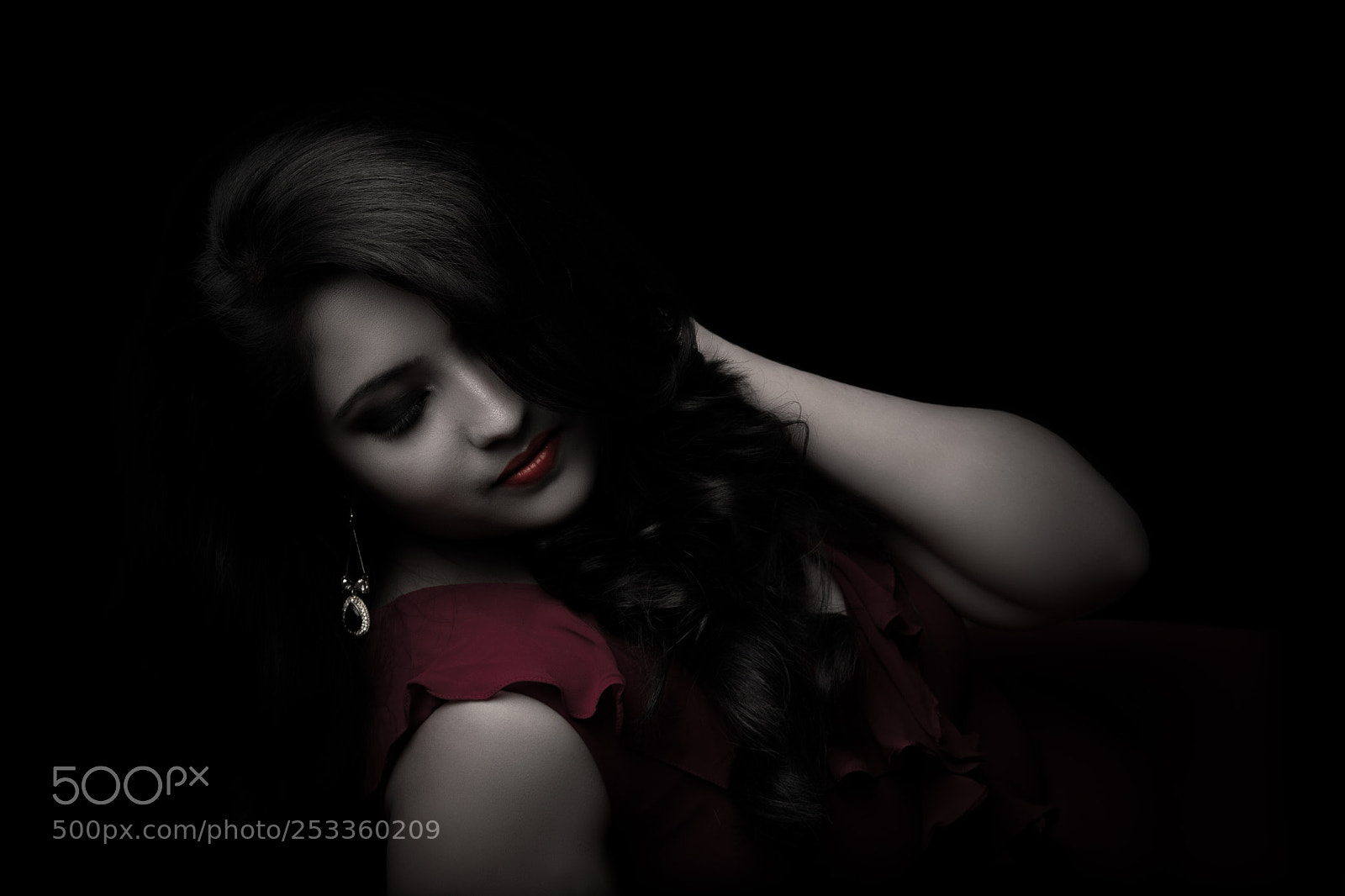 Canon EOS 700D (EOS Rebel T5i / EOS Kiss X7i) sample photo. Red and black. photography