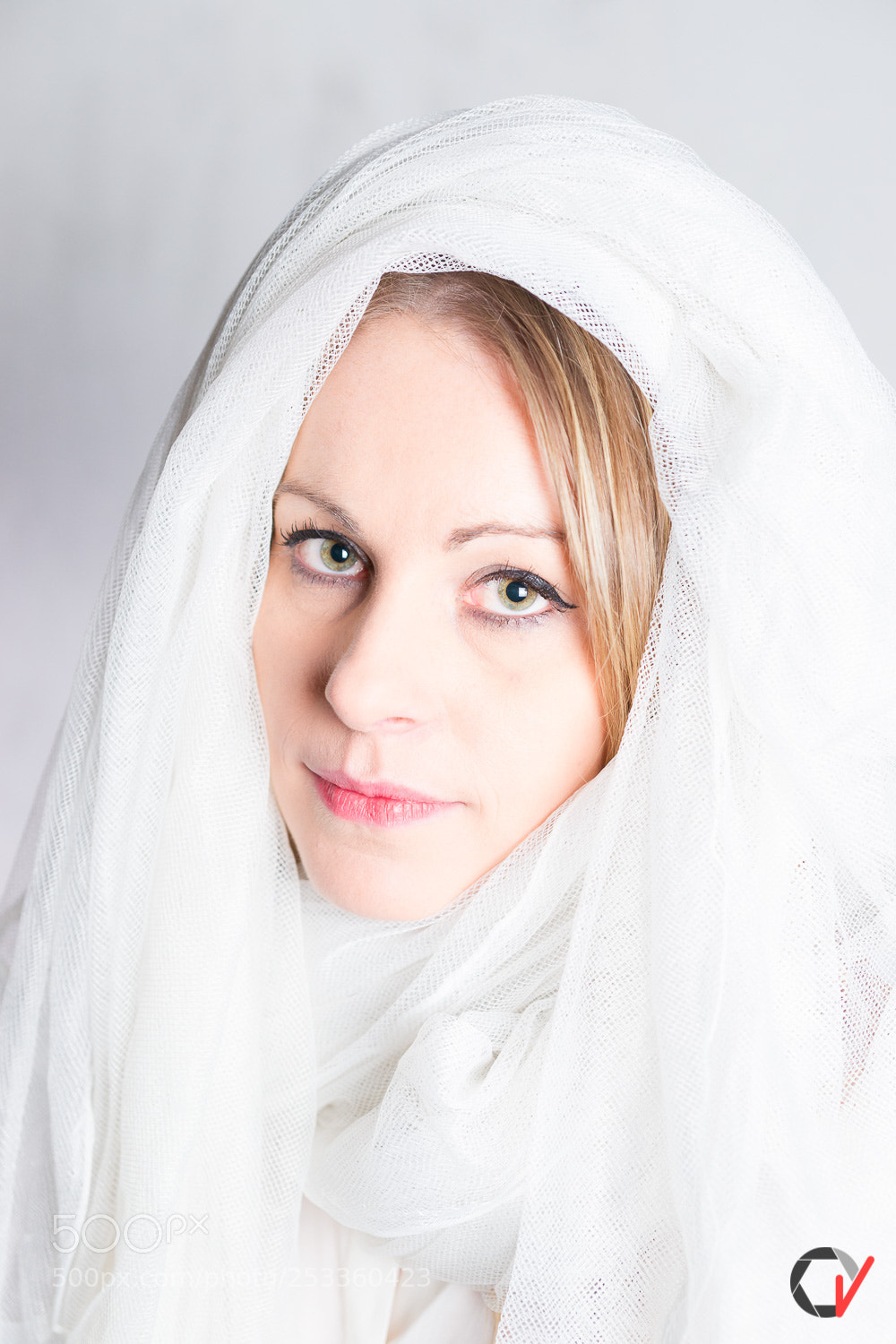 Sony Alpha DSLR-A850 sample photo. Andreea. clave alta. photography