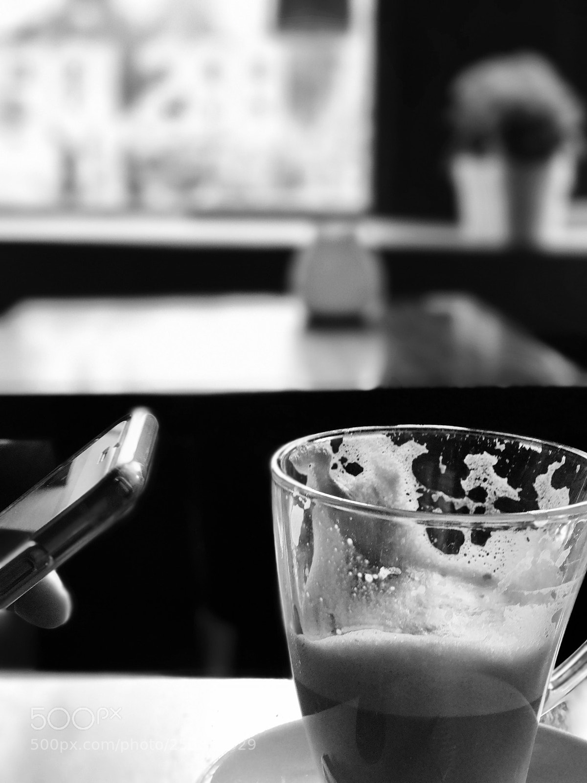 Apple iPhone 7 Plus sample photo. Coffee shop stop photography