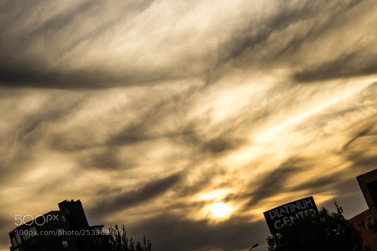 Canon EOS 1200D (EOS Rebel T5 / EOS Kiss X70 / EOS Hi) sample photo. Golden hours photography