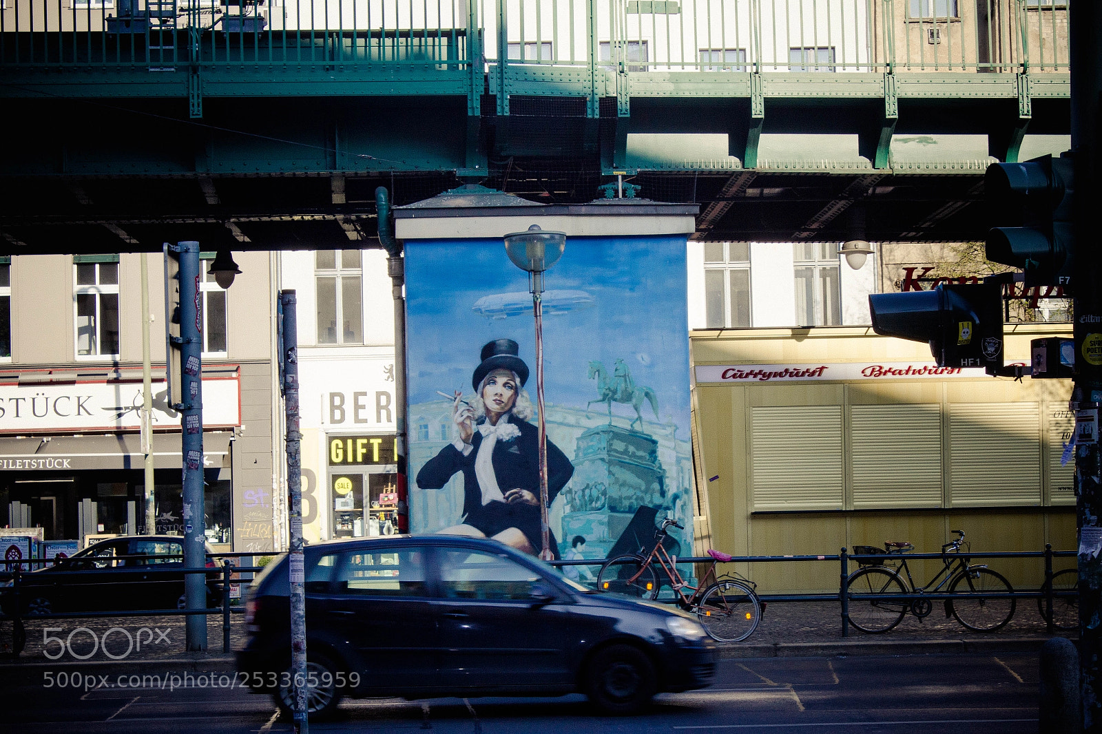 Canon EOS 600D (Rebel EOS T3i / EOS Kiss X5) sample photo. The charm of berlin photography