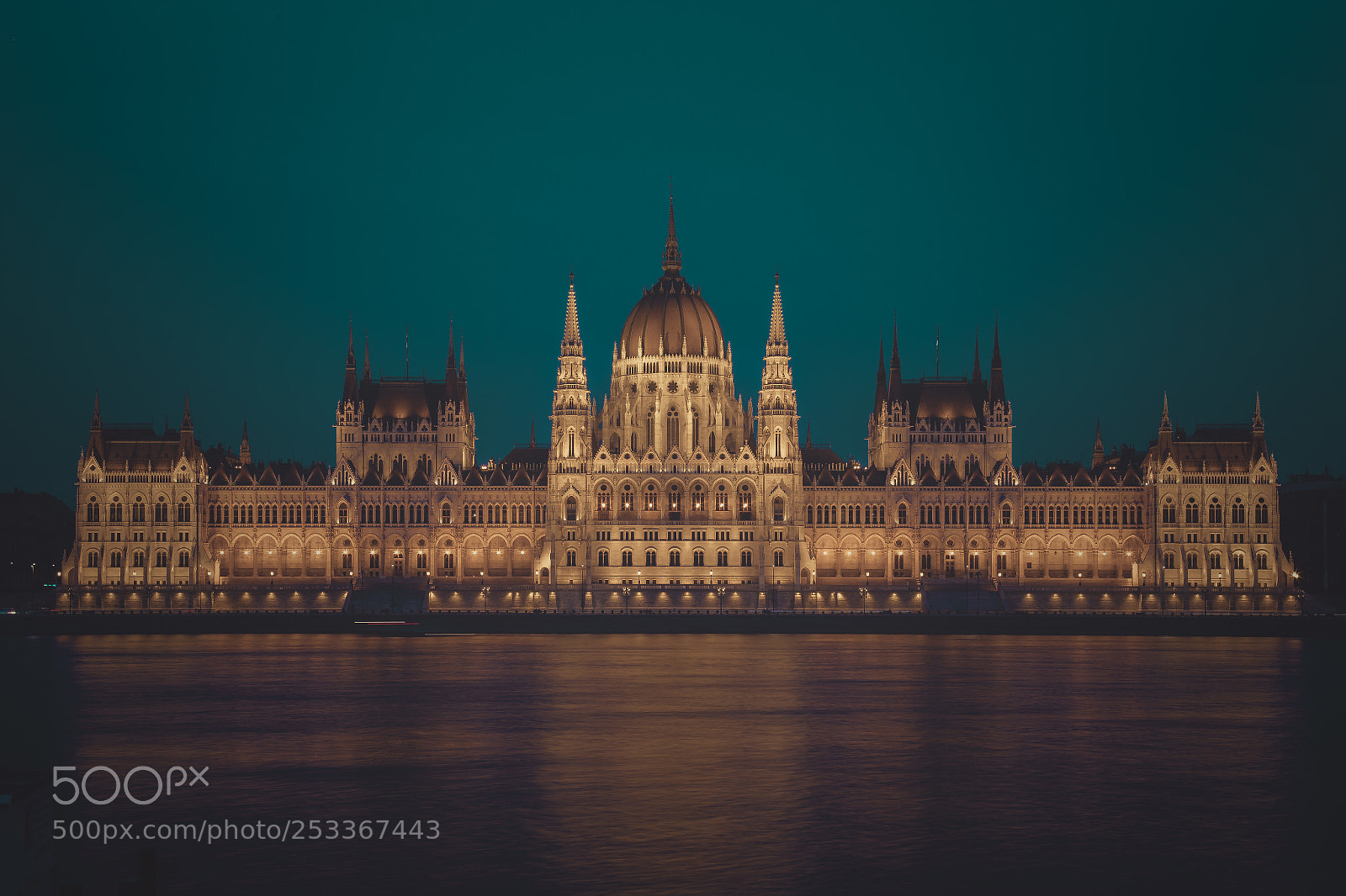 Canon EOS 6D sample photo. Hungarian parliament by night photography