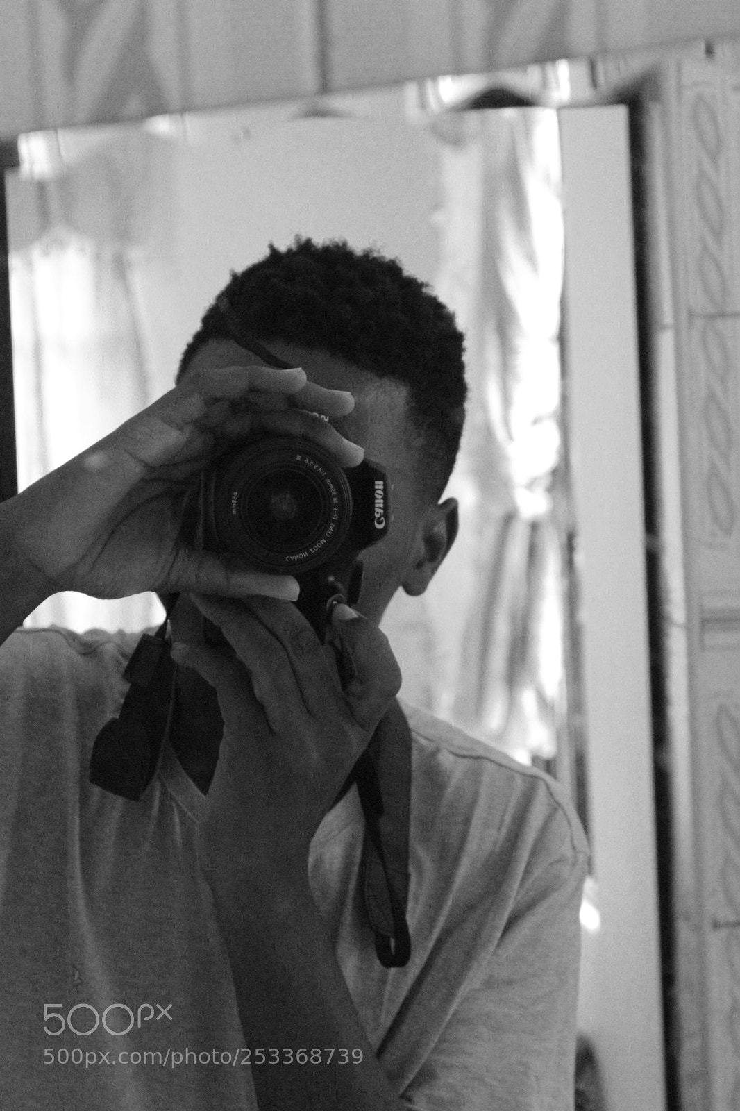Canon EOS 1300D (EOS Rebel T6 / EOS Kiss X80) sample photo. Davis himself photography