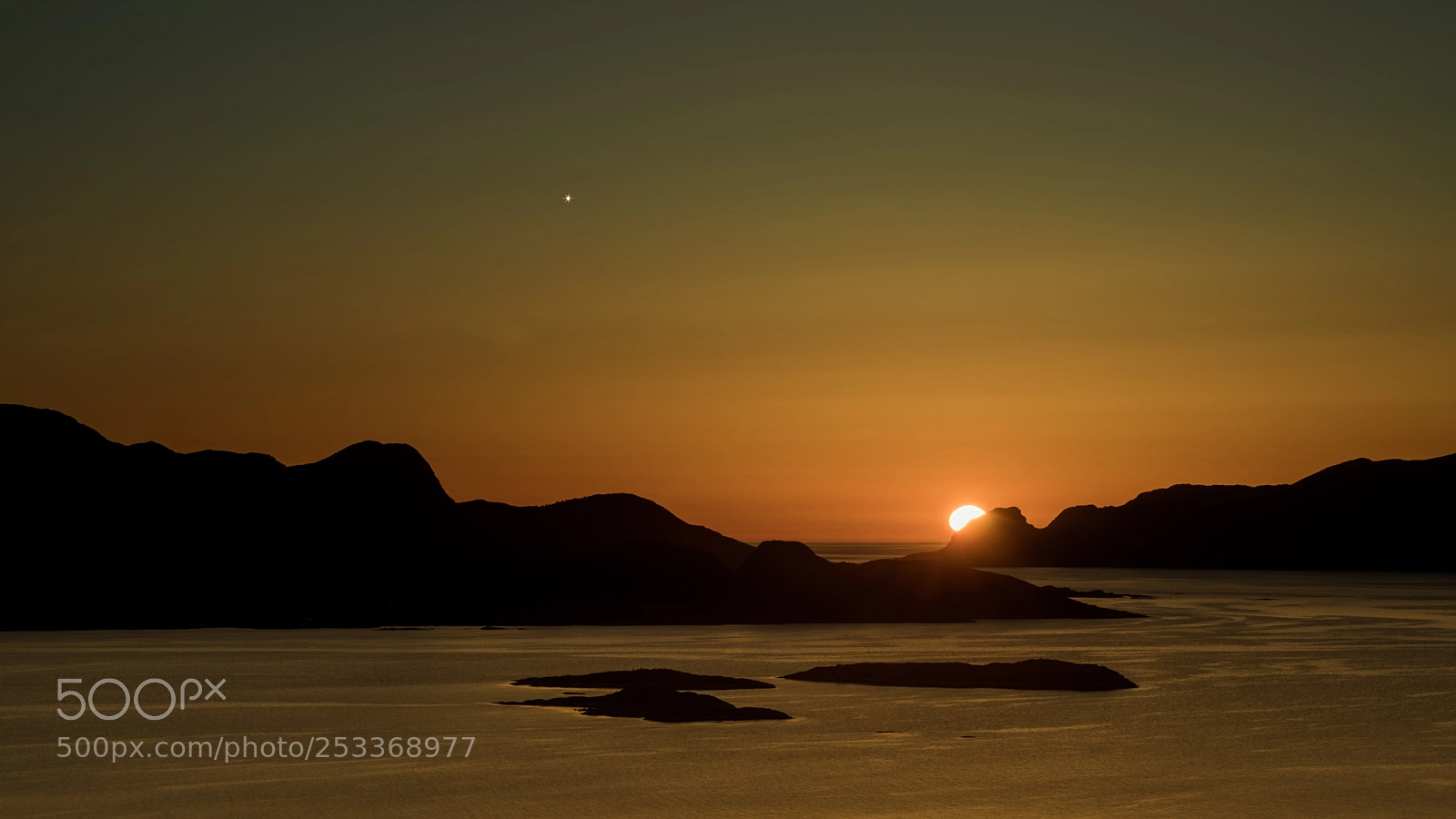 Sony a7 sample photo. Sunset osberget photography