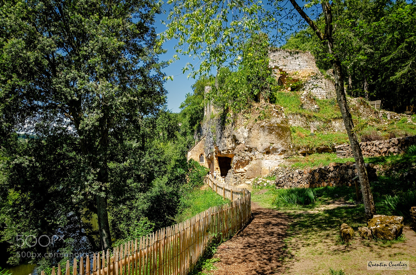 Nikon D7000 sample photo. Village de la madeleine photography