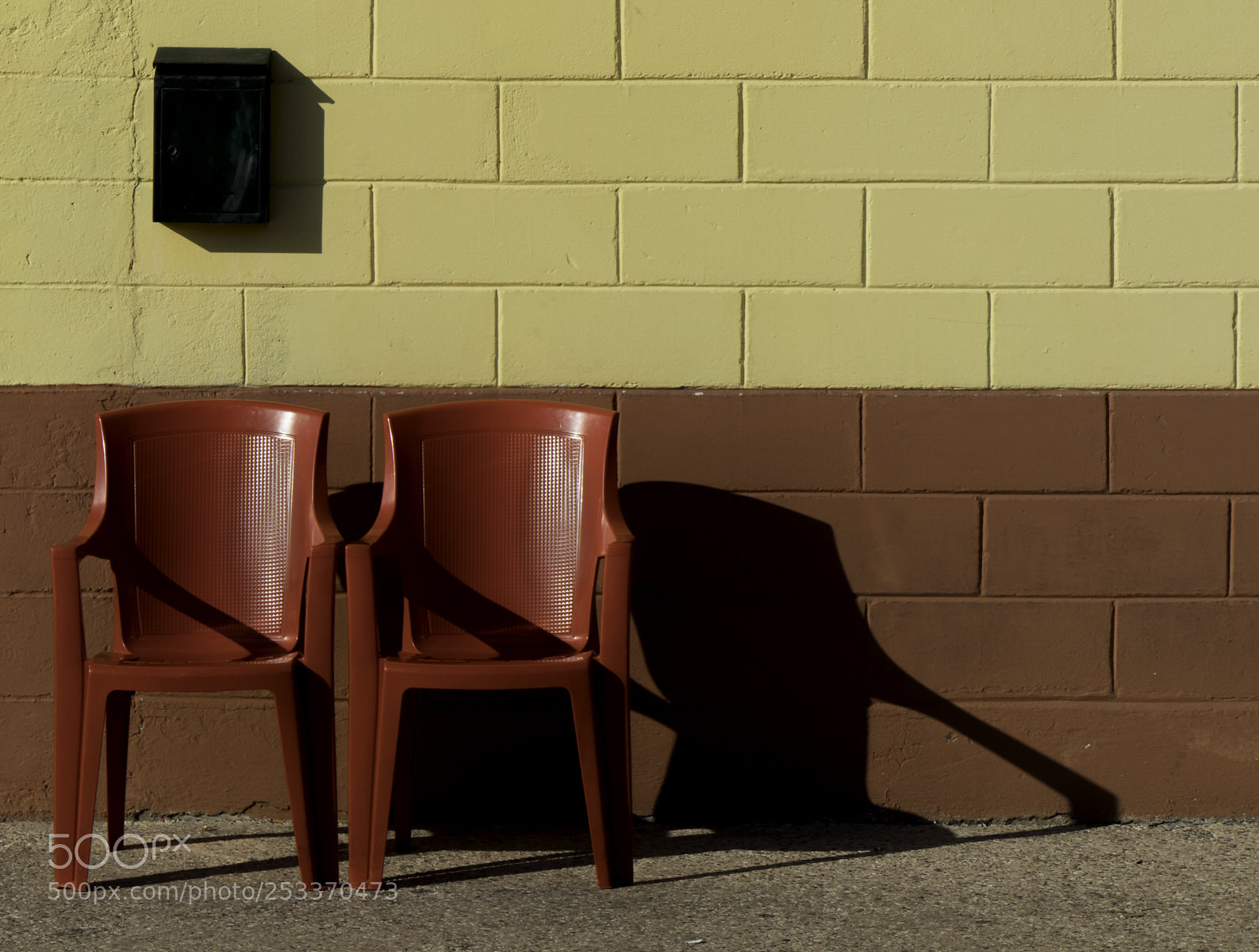 Canon EOS M5 sample photo. Sunny in primary colors photography