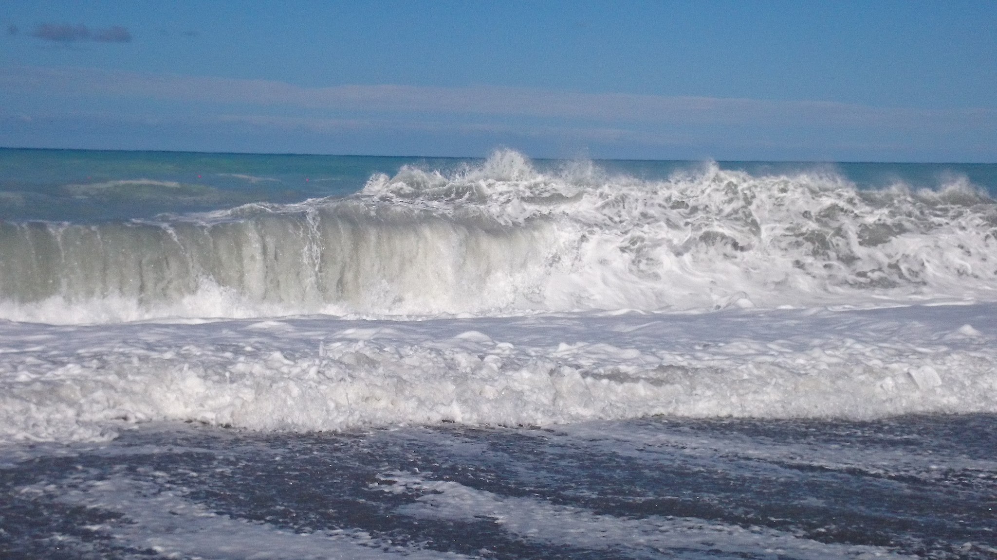 Sony Xperia Z1 Compact sample photo. Wave afte wave photography