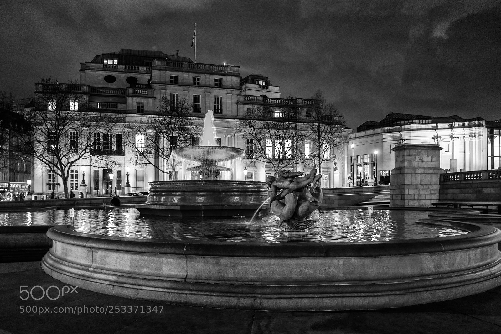 Leica Q (Typ 116) sample photo. Trafalgar square photography
